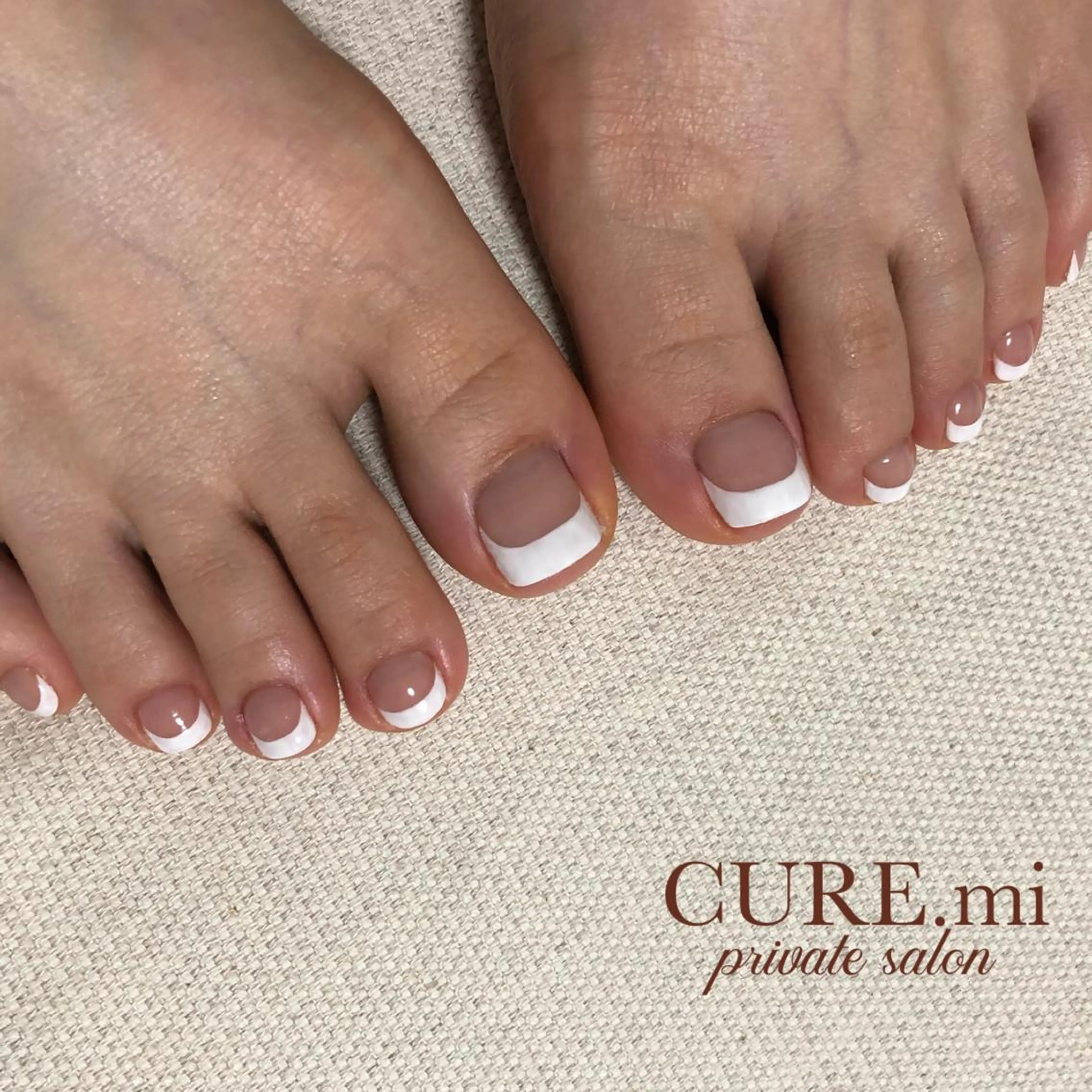 【フットバーチャルフレンチネイル】オフ無料/丁寧なケア/ベースグラデーション/フレンチネイル/保湿🌿の写真