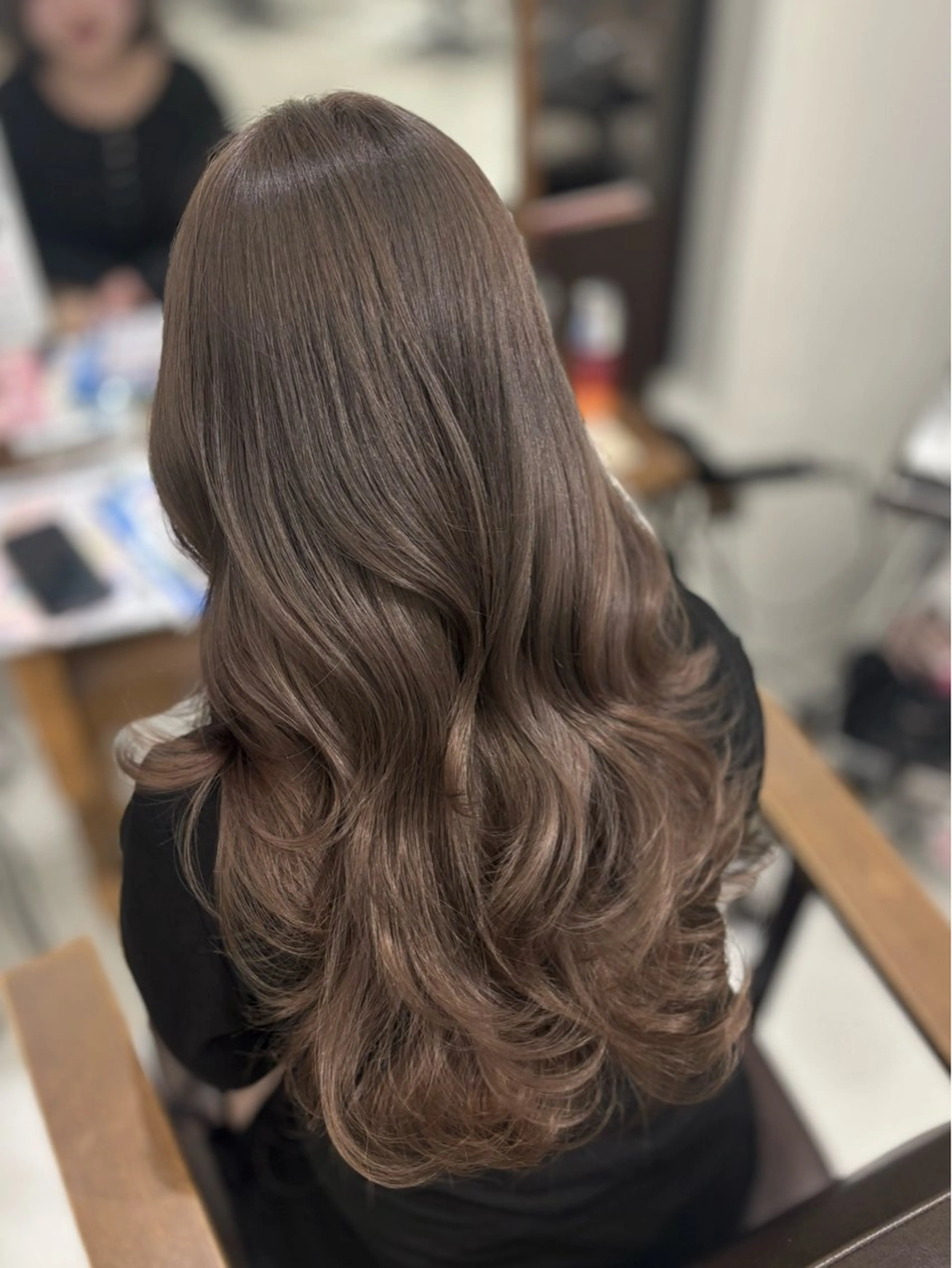 ロング カット ヘアカラー 大林 菜海のヘアスタイル