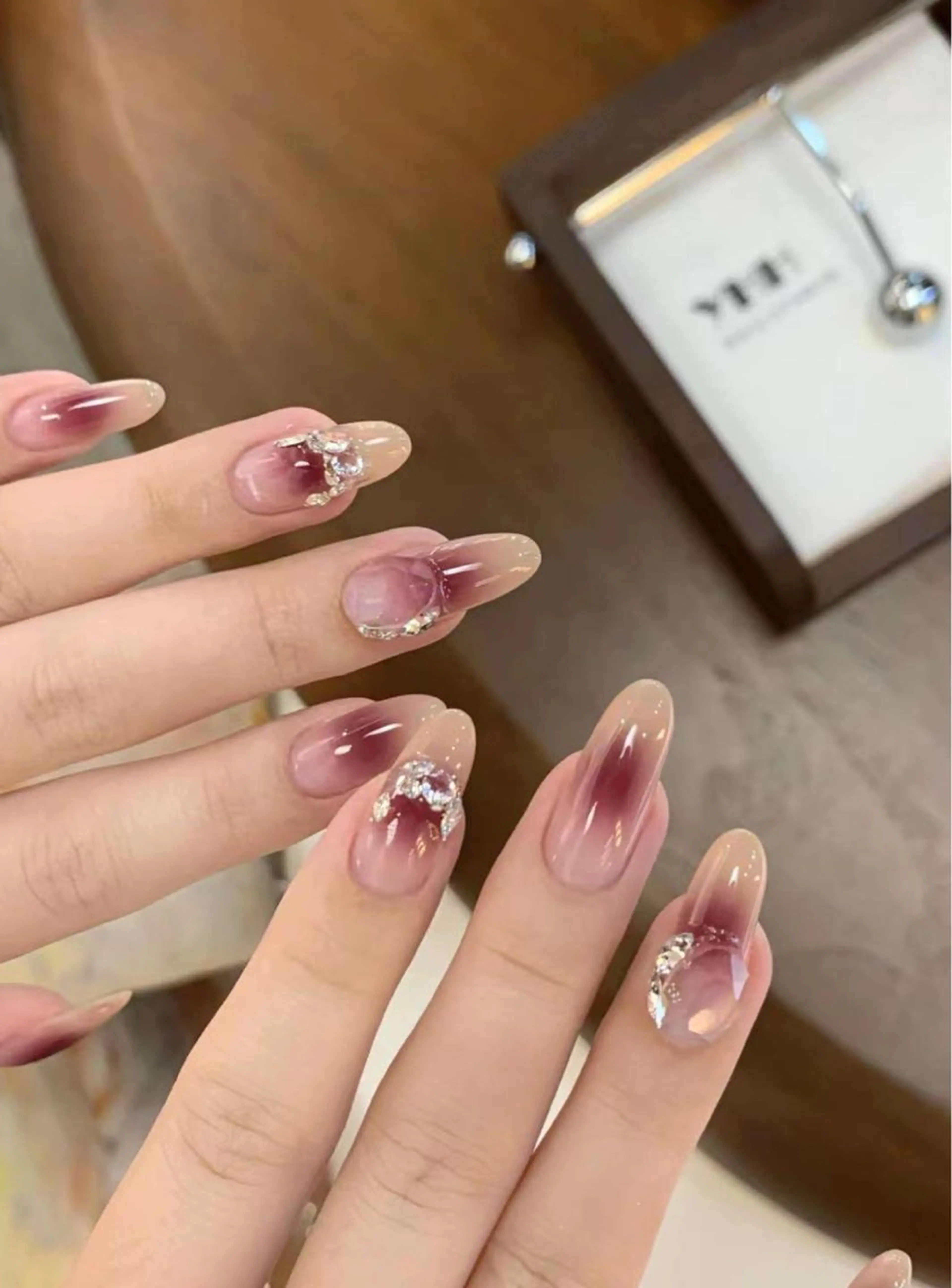 ネイル M eiのネイルデザイン