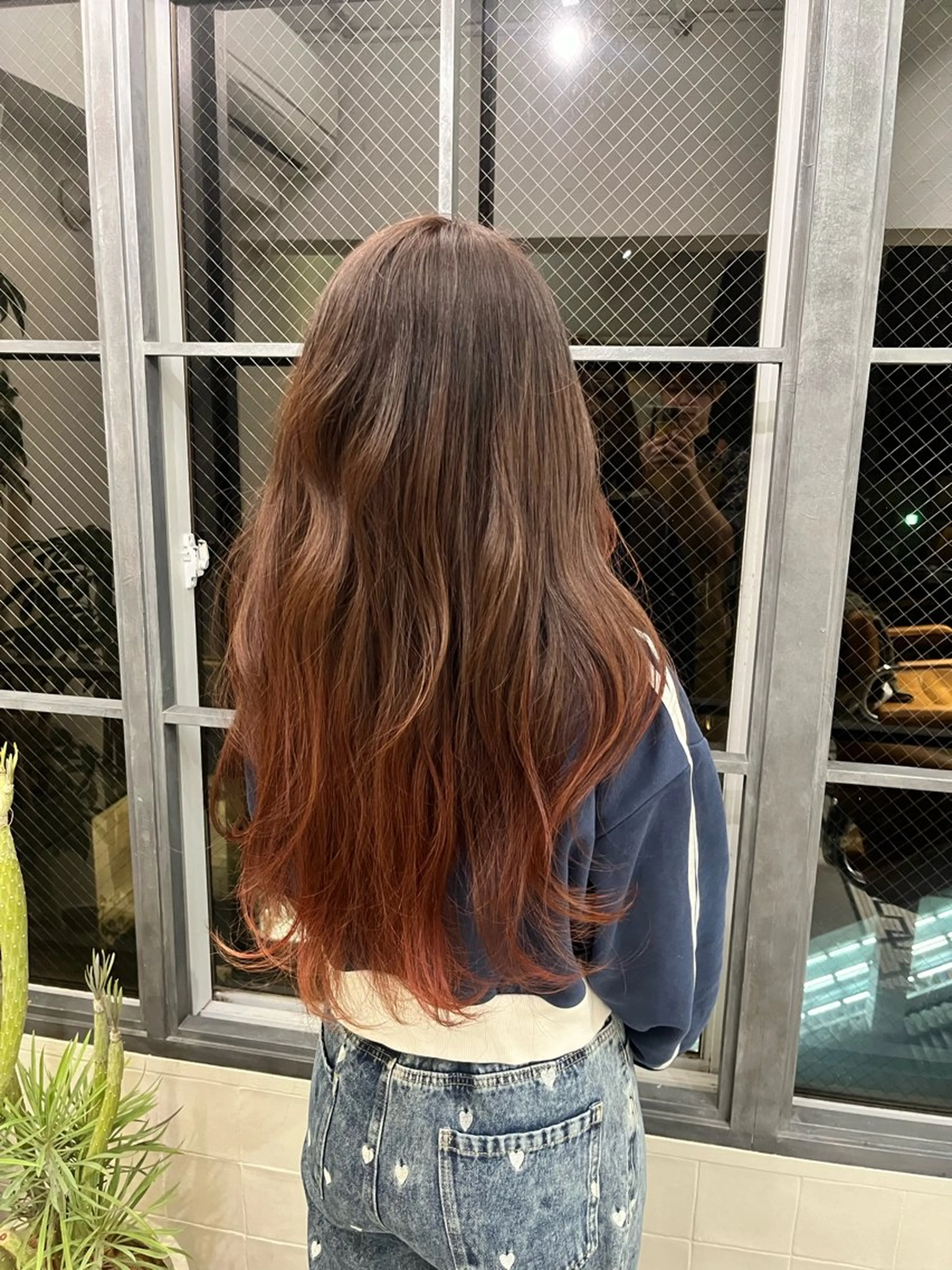 ロング カラー デザインカラー くすみカラー/海外 レイヤー/ ローレンのヘアスタイル