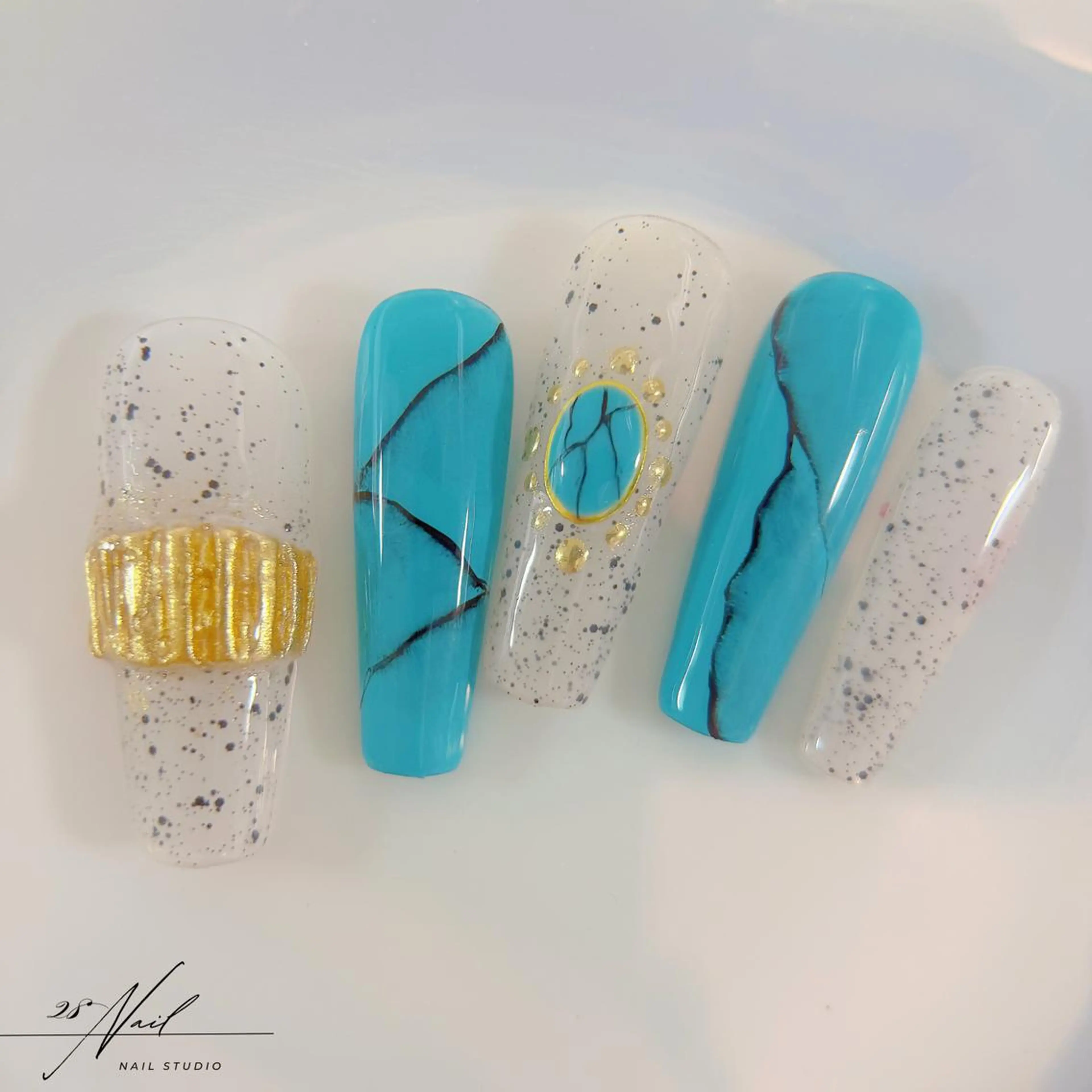 ミディアム 28ネイルㅤㅤㅤㅤ ことはのネイルデザイン