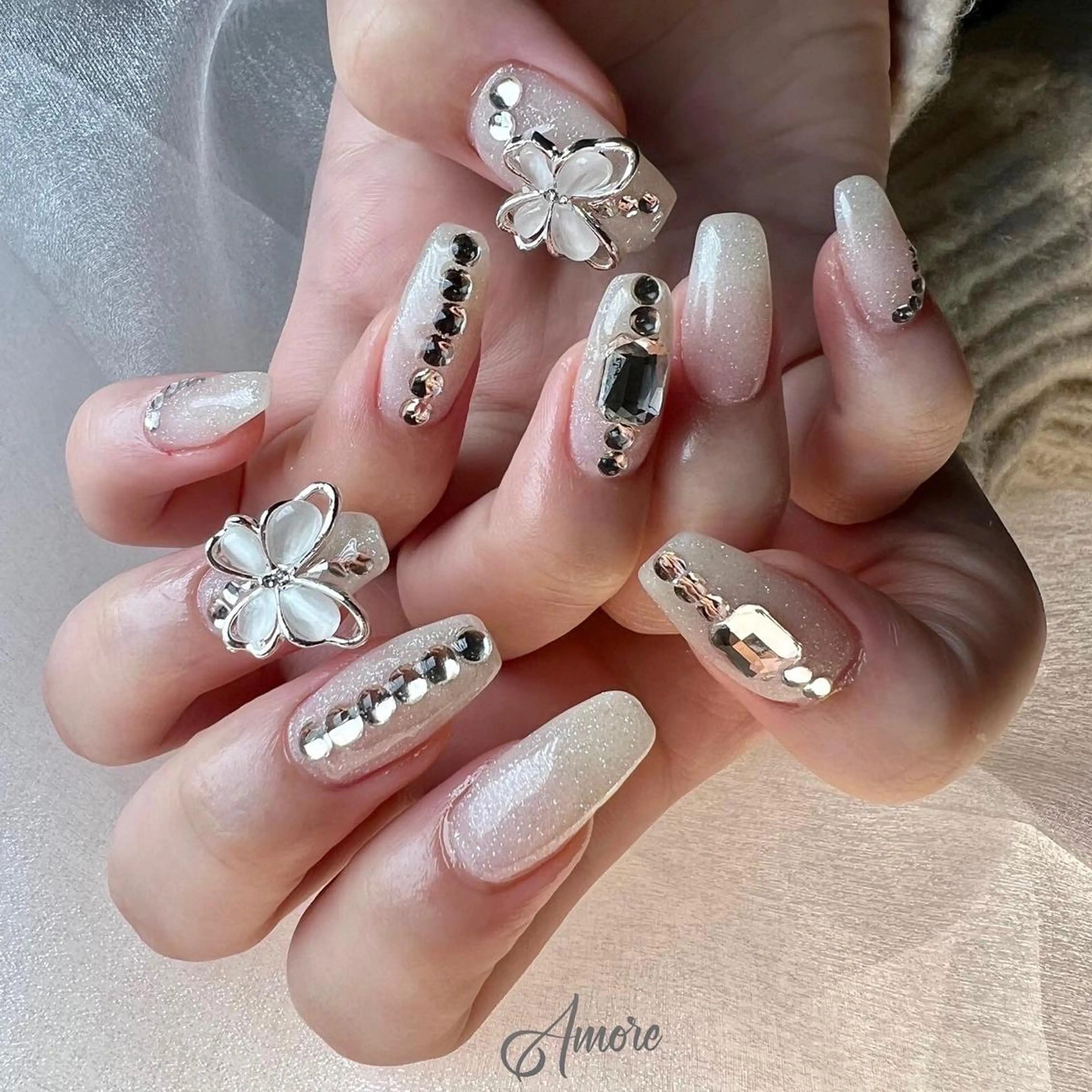 ネイル ジェルネイル ミラーネイル オフィスネイル パラジェル You kyehwaのネイルデザイン