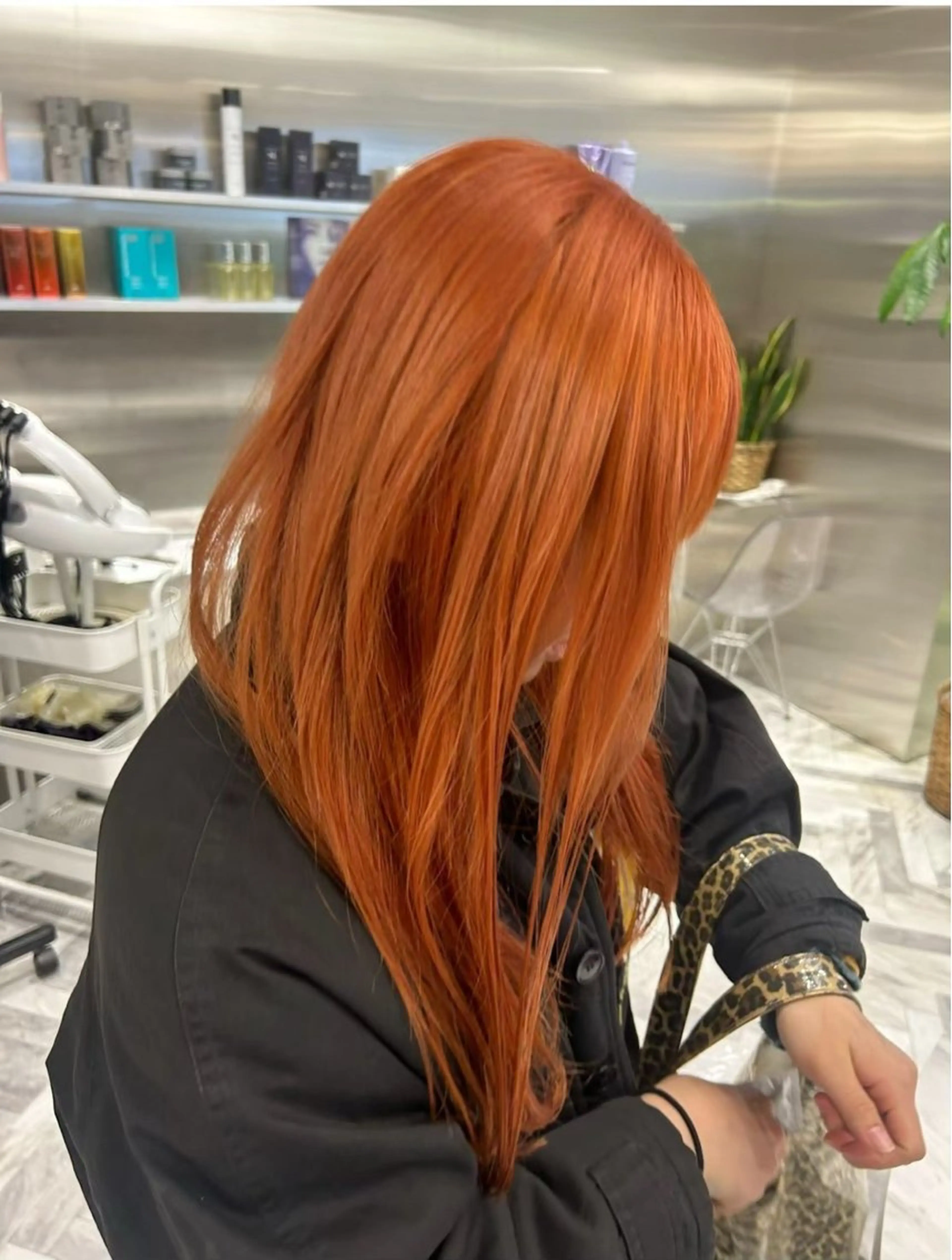 カラー ブリーチ ケアブリーチ デザインカラー ダブルカラー イヤリングカラー 酸性ストレート /ハイトーン/つばさのヘアスタイル