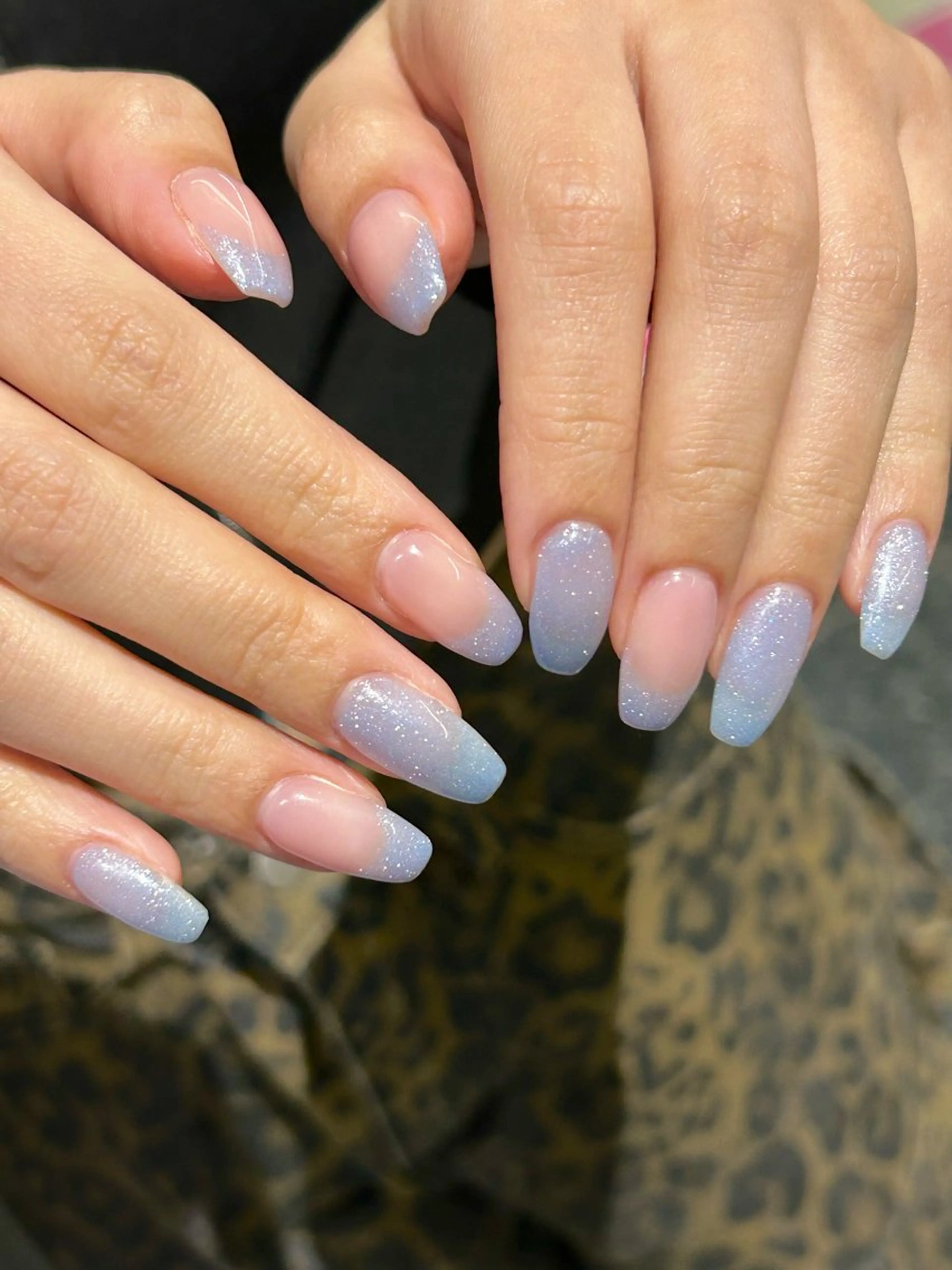 ネイル キラキラネイル 持ち込み オフィスネイル ピンク ピンクベージュ ハンドネイル Lily nailのネイルデザイン