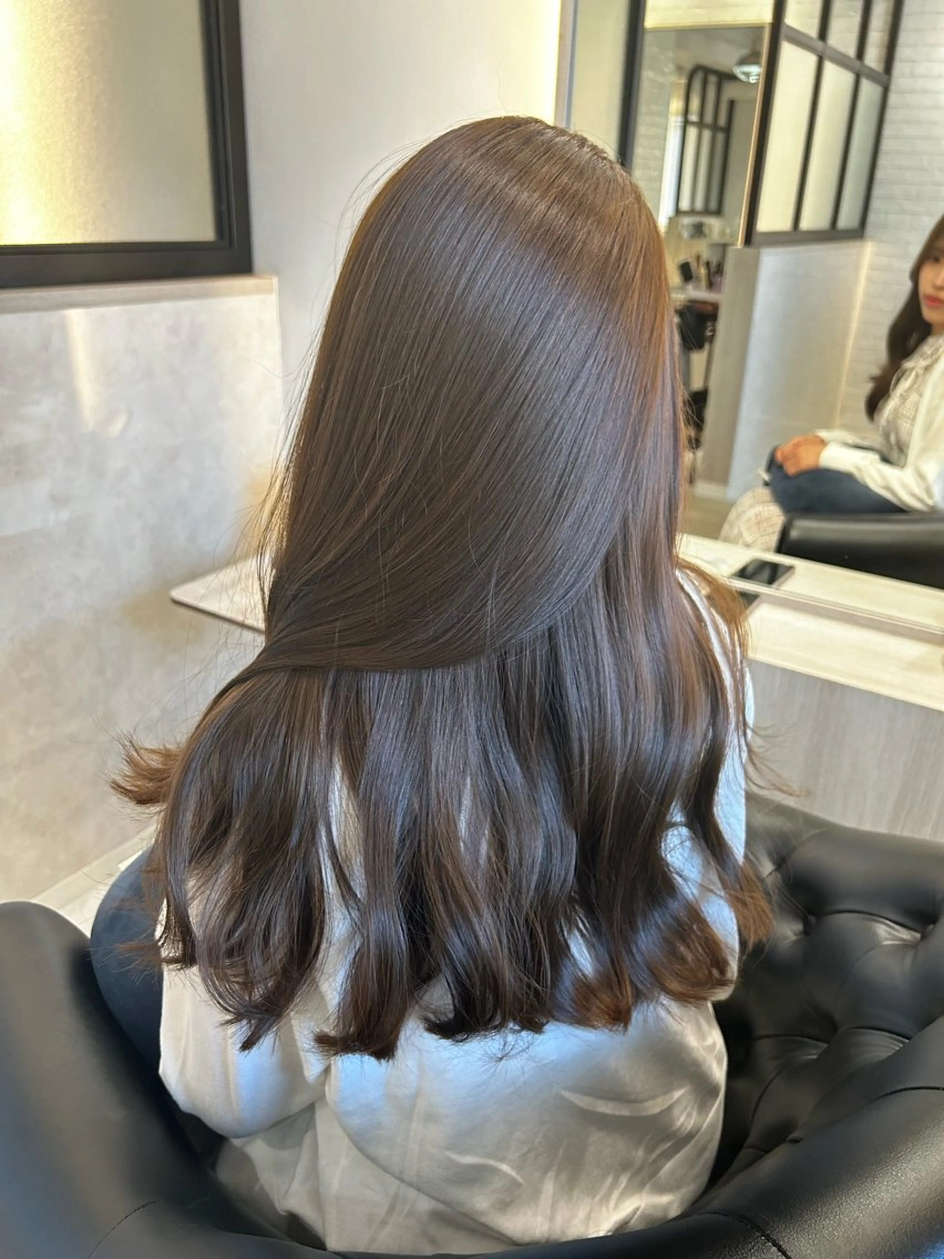 ロング カラー カット ヘアカラー トリートメント emi/髪質改善/ 韓国風/艶カラーのヘアスタイル