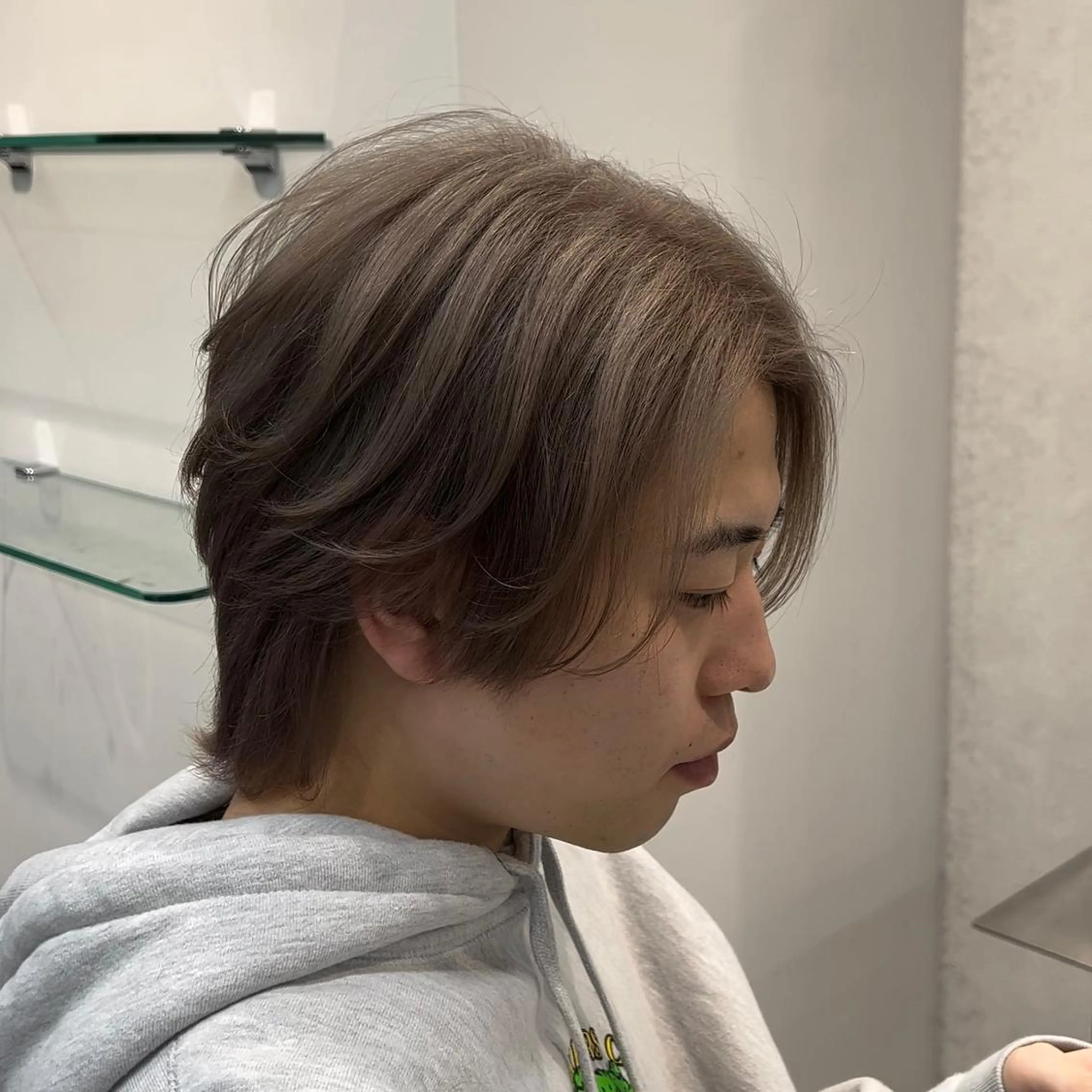 カラー ヘアアレンジ メンズ メンズブリーチ ブリーチ ピンクカラー 榎戸 颯汰のヘアスタイル