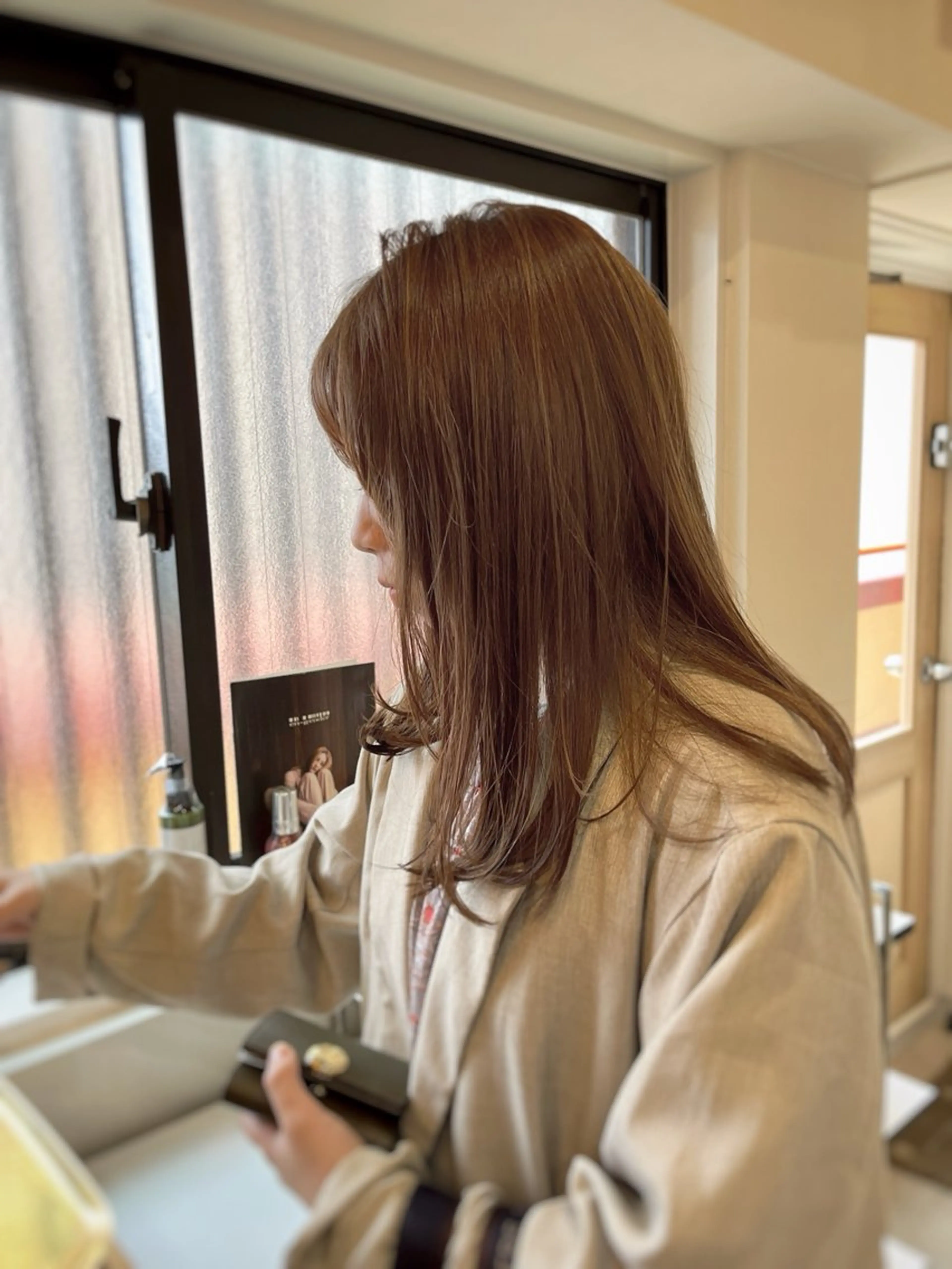 セミロング カラー ケアカラー ハイライトカラー ハイライト 下石怜子/レイヤー/ 透明感カラーのヘアスタイル