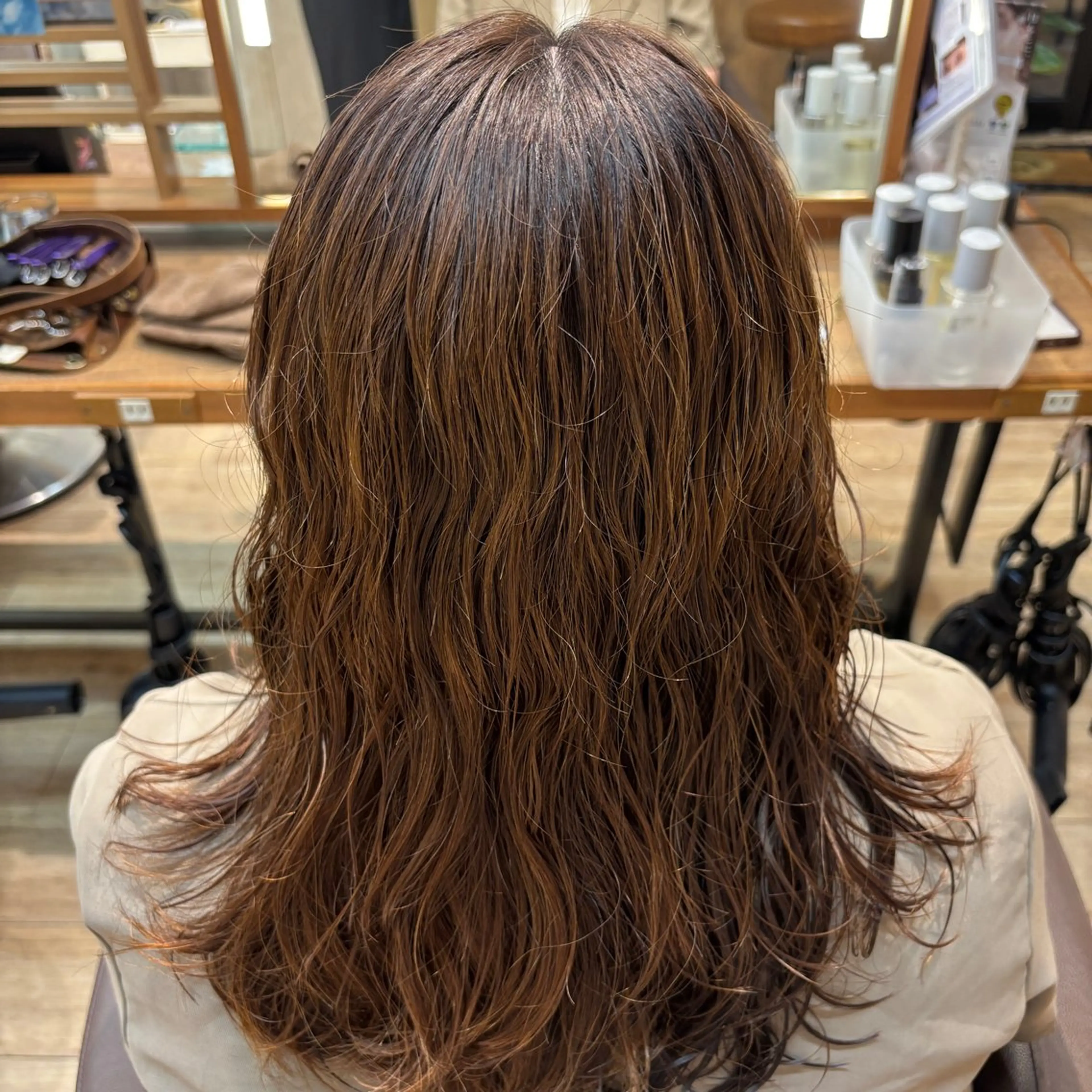 ロング ヘアカラー 洛樹 /フェード/ ハイライト/パーマのヘアスタイル