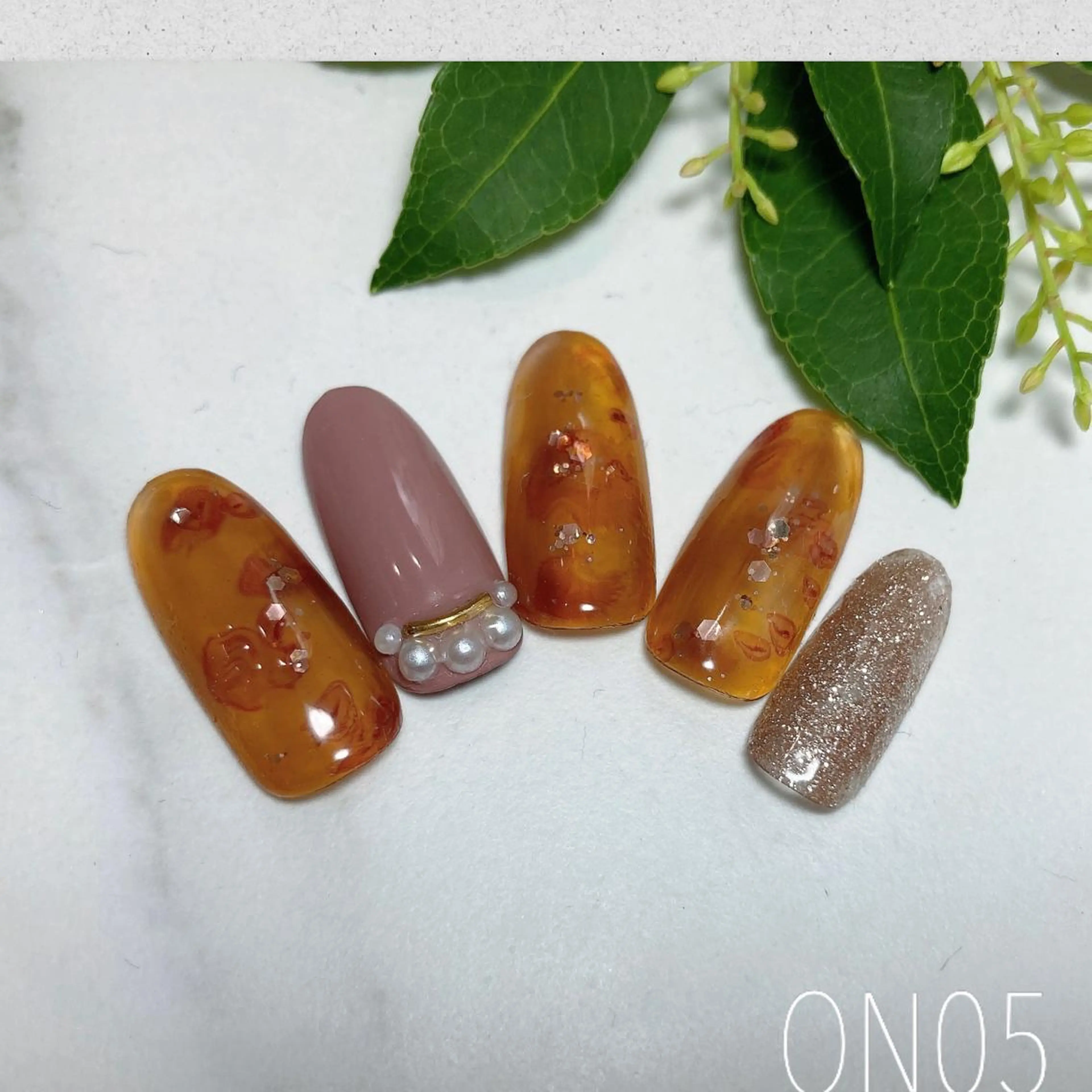 ネイル 園 寛子 （ネイリスト）のネイルデザイン