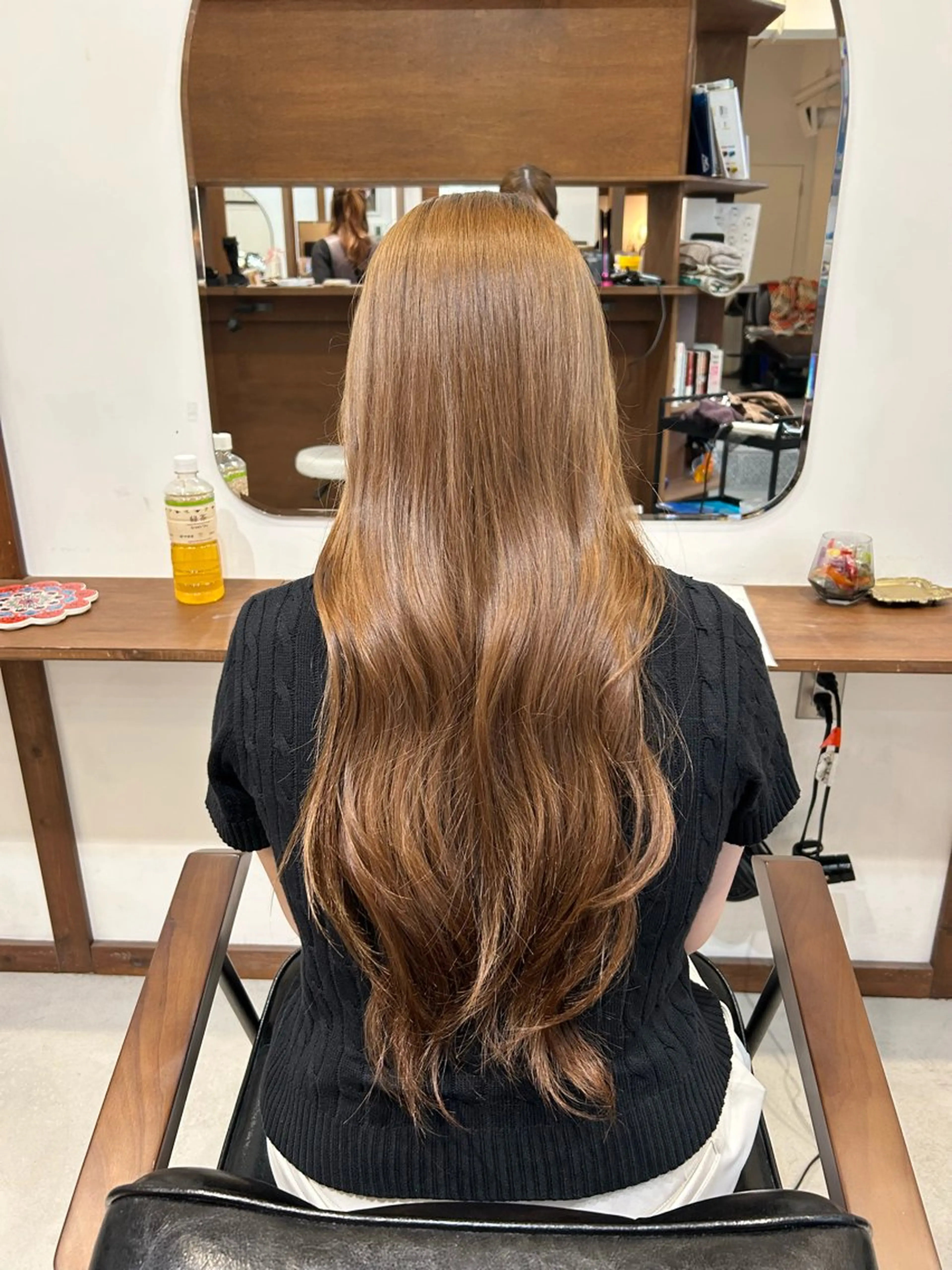 ロング カラー ベージュカラー ROUIS/ mioのヘアスタイル