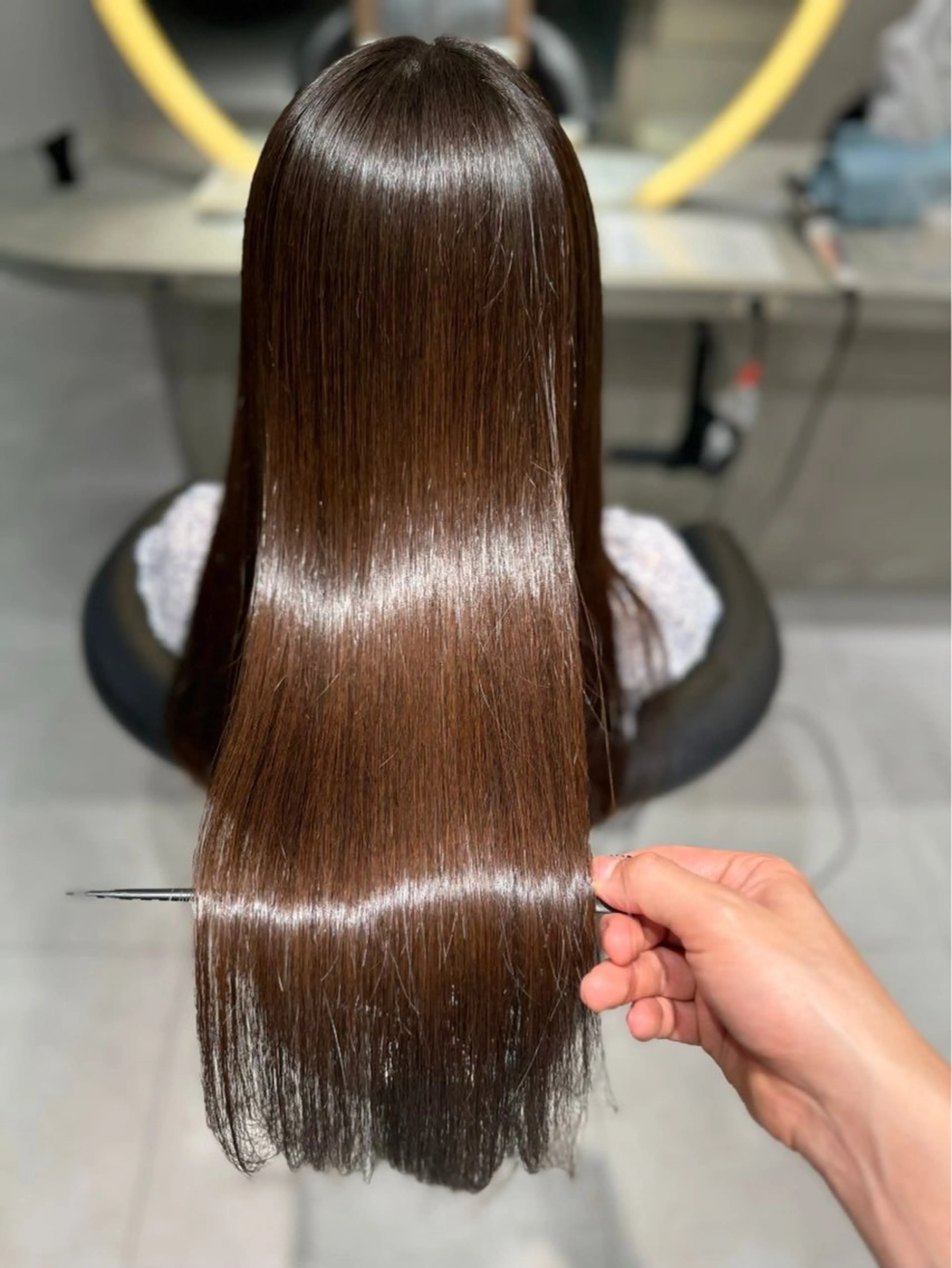 ロング 縮毛矯正 佐渡優 365連勤する美容師のヘアスタイル