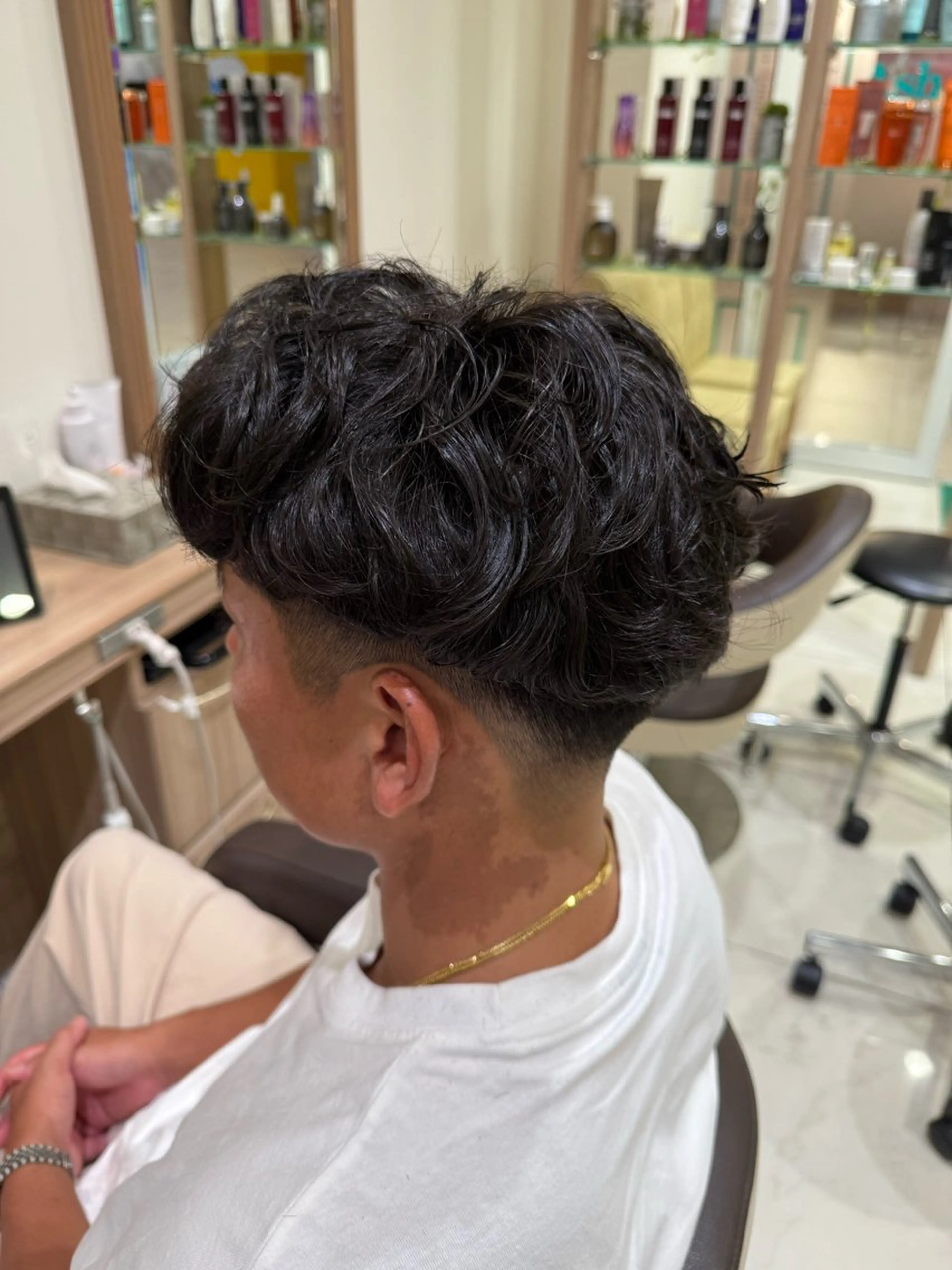 パーマ メンズ フェードカット メンズパーマ ニュアンスパーマ カット パーマ 玉村 愛李 【ash 津田沼店】のヘアスタイル