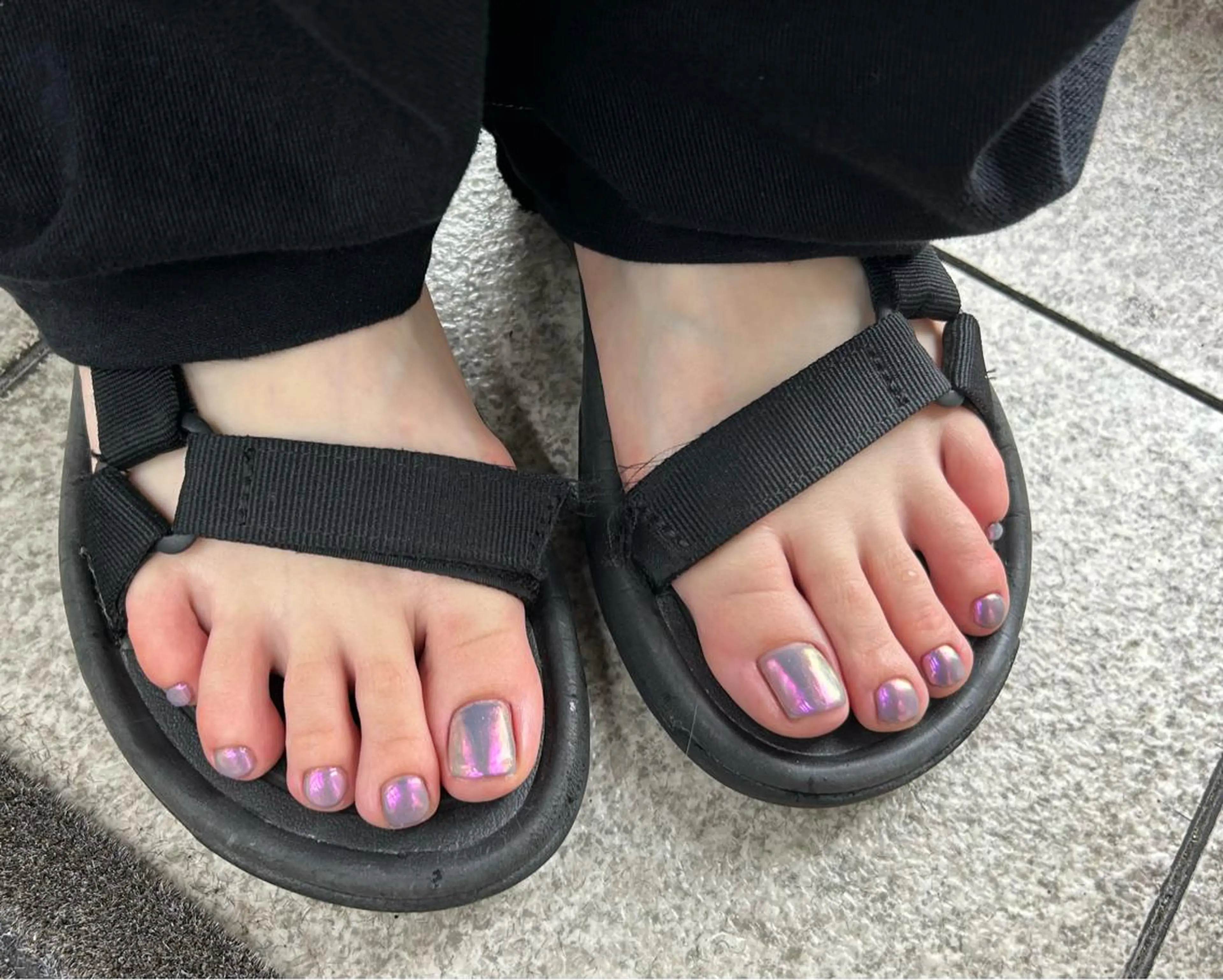 ネイル オーロラネイル フットネイル ミラーネイル ピンク パープル フットネイル Nail Salon agré所属・agré ネイルサロン　アグレのネイルデザイン