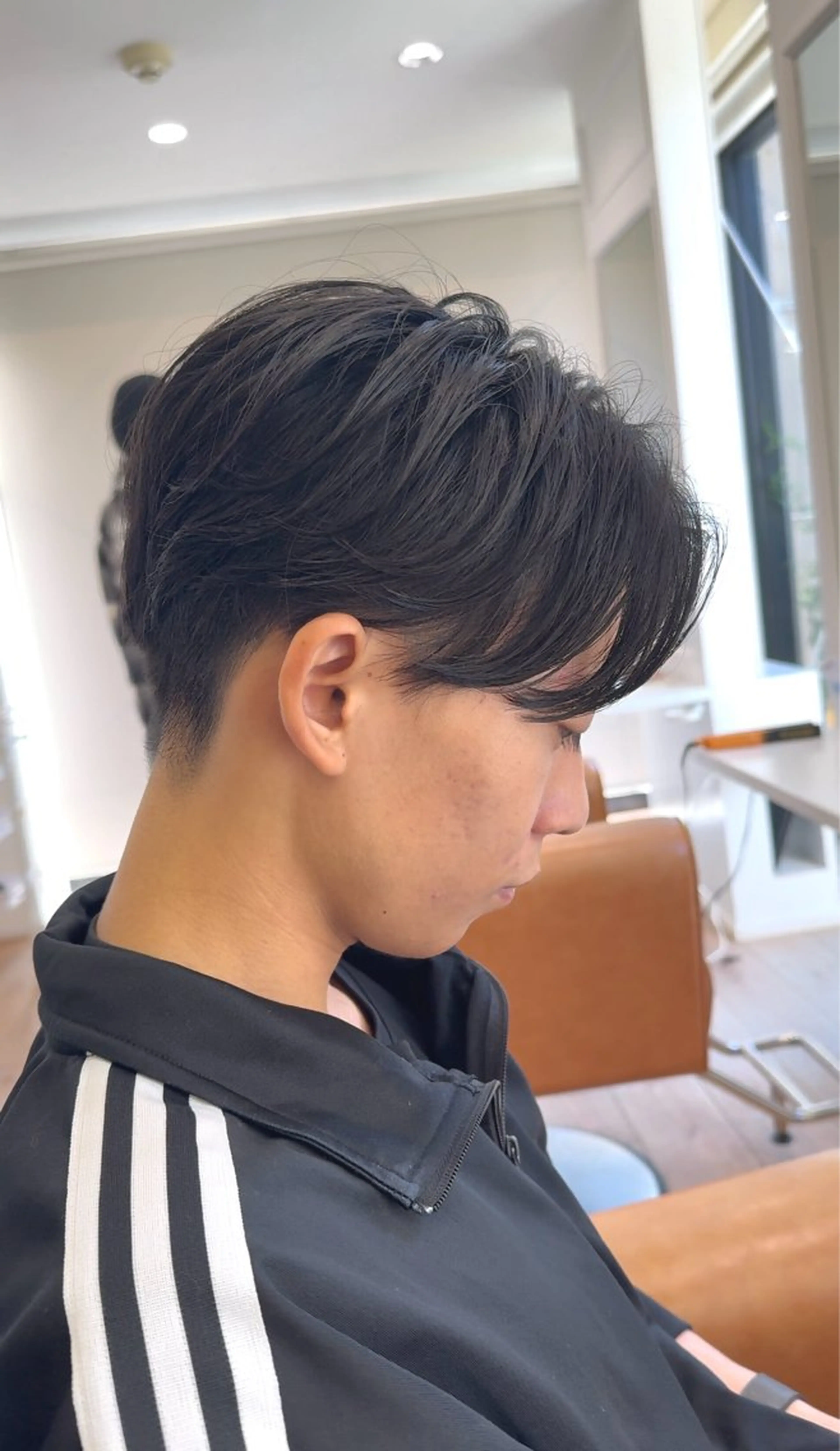 メンズ センターパート メンズパーマ カット パーマ cyan所属・cyan 水川和馬のヘアスタイル