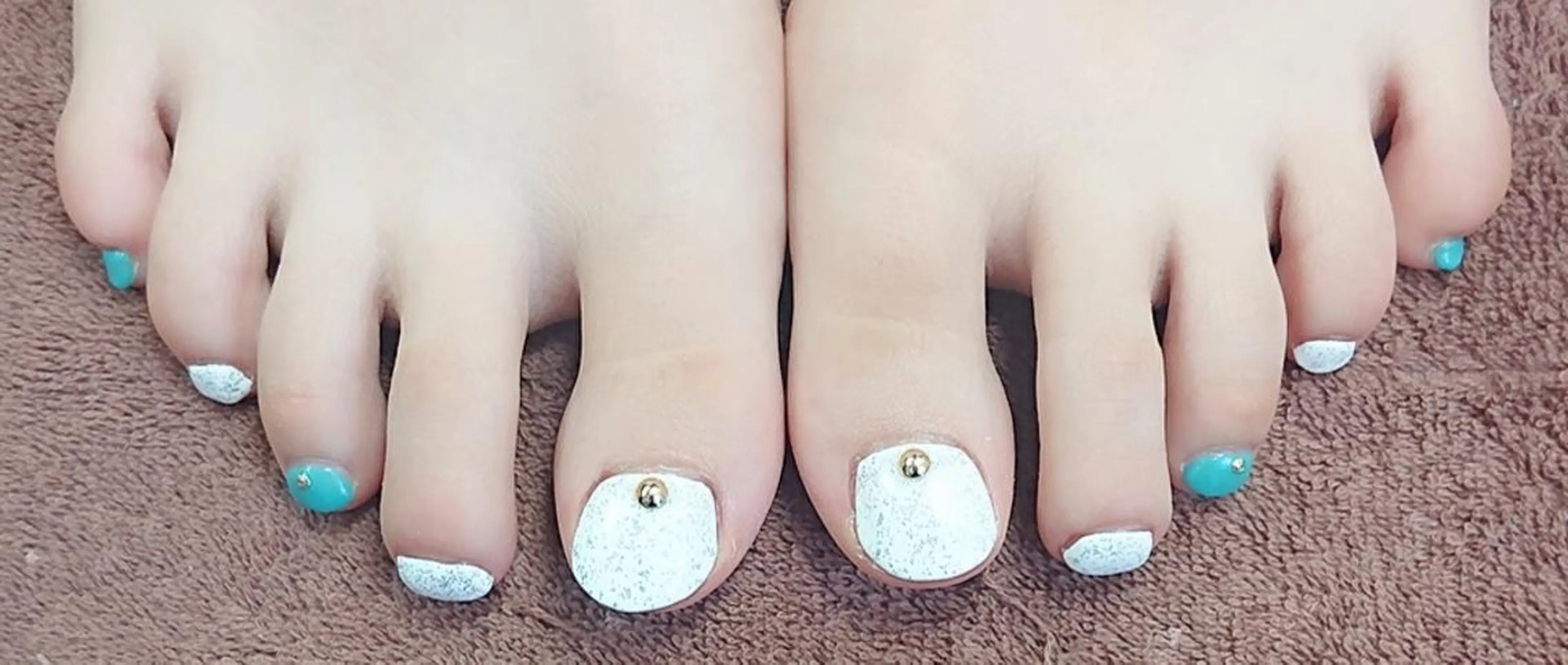 ネイル 🍒当日もOK🍒 𝑳𝑼𝑵𝑨花井のネイルデザイン