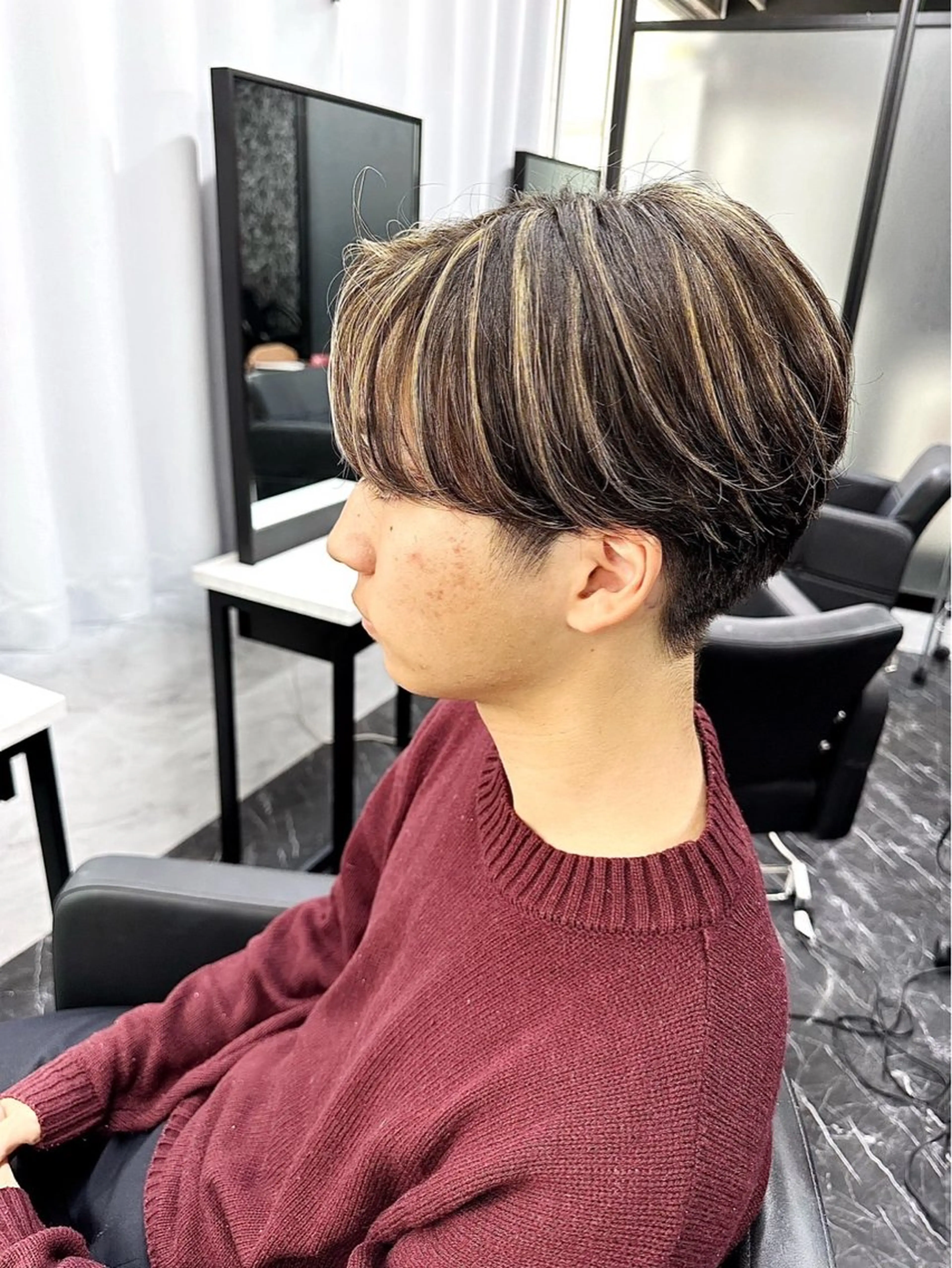 カラー メンズ メンズハイライト ハイライトカラー assistant REIのヘアスタイル
