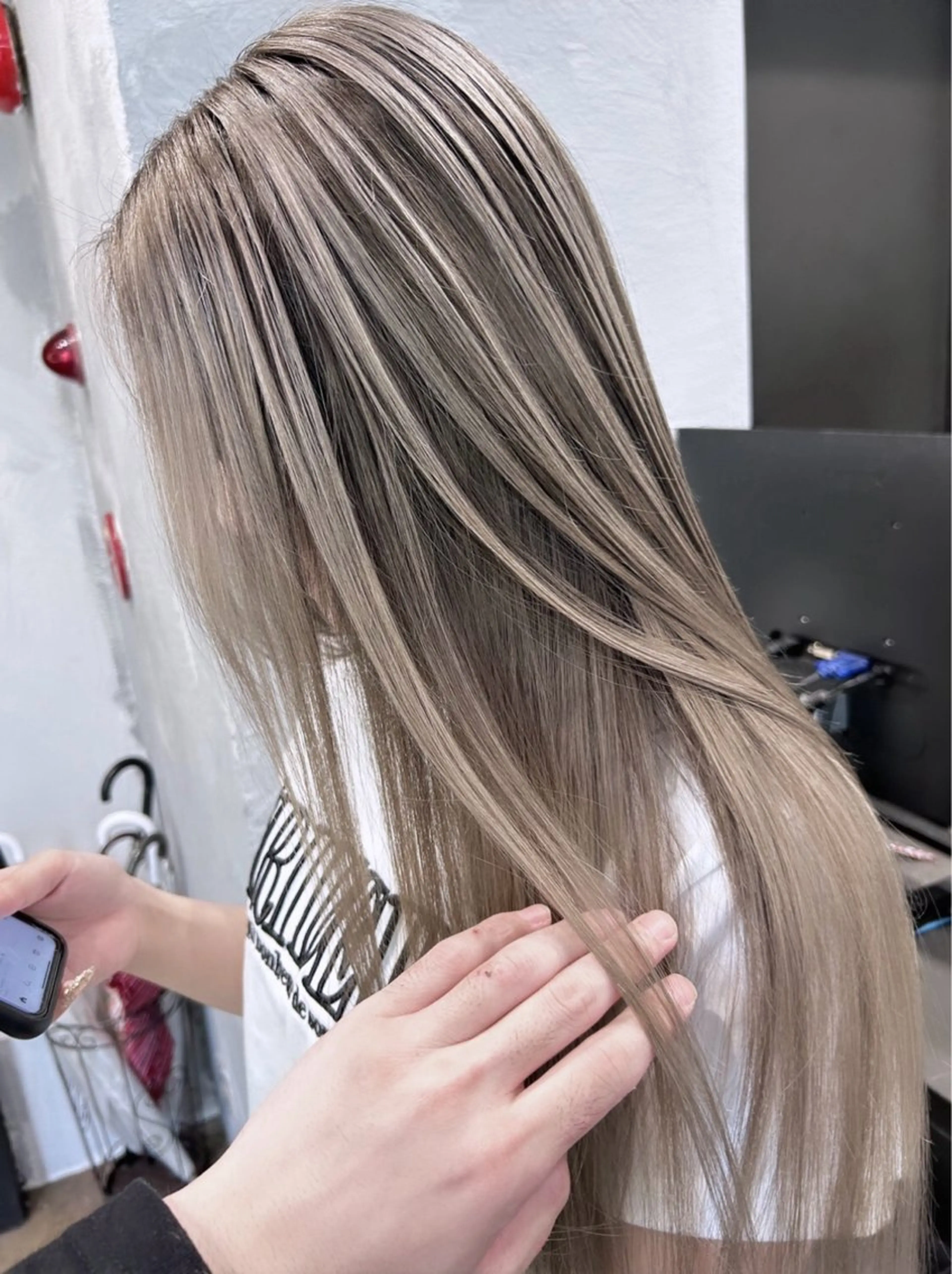 セミロング カラー ヘアアレンジ 切りっぱなしボブ ショートボブ ベージュカラー ブリーチ ケアブリーチ ヘアカラー トリートメント GiseL天神カラー 髪質改善/ブリーチのヘアスタイル