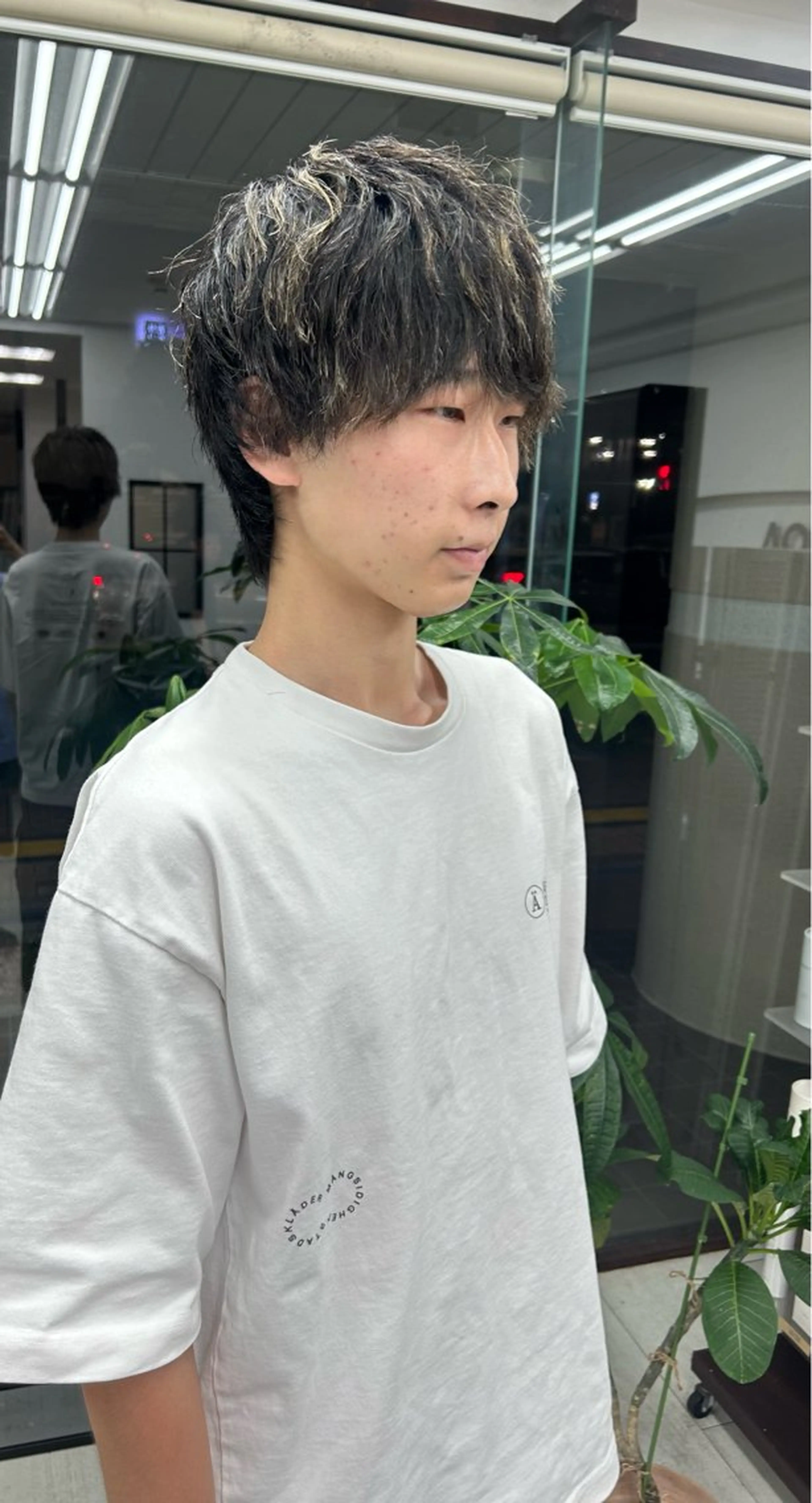 ショート カラー パーマ メンズ メンズハイライト メンズウルフカット ハイライトカラー ハイライト ウルフカット カット メンズパーマの達人 / タカシマダイスケのヘアスタイル