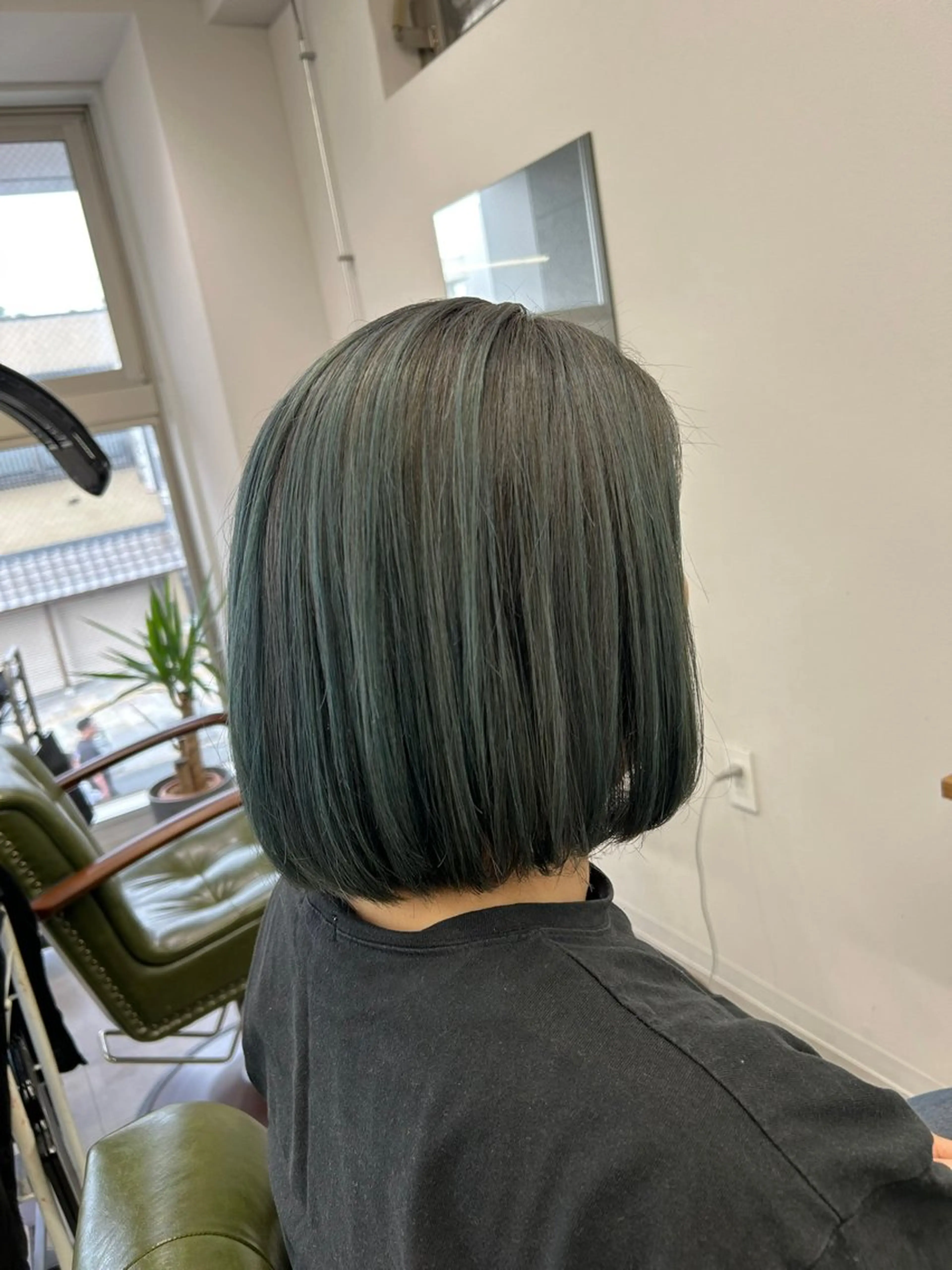 ミディアム カラー バレイヤージュ レイヤーカット カット ヘアカラー トリートメント SHAFT Ieiriのヘアスタイル