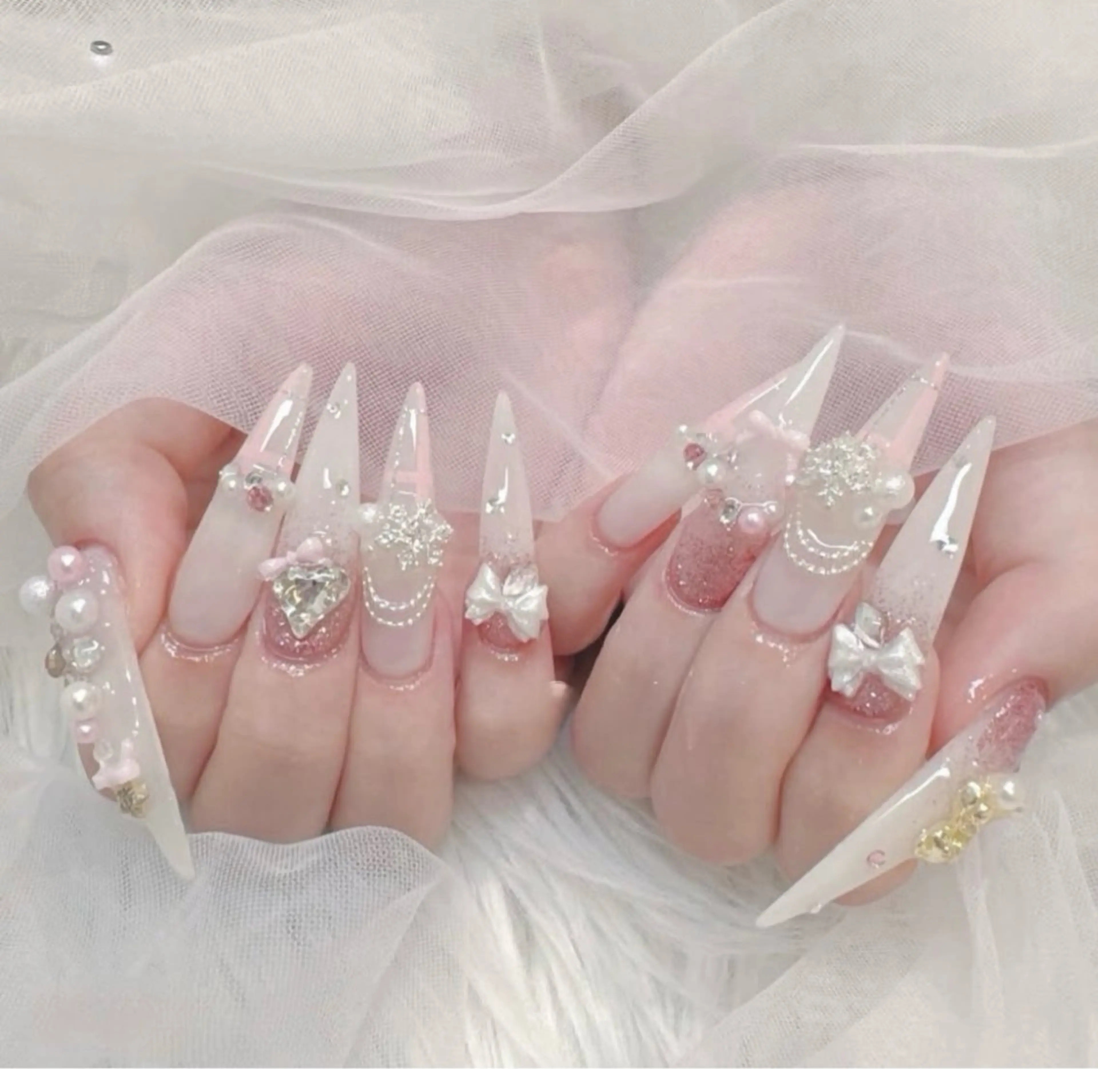 ネイル 韓国ネイル ニュアンスネイル シンプルネイル ワンホンネイル Nihonthy Nail 新宿所属・Nihonthy Nail 新宿のネイルデザイン