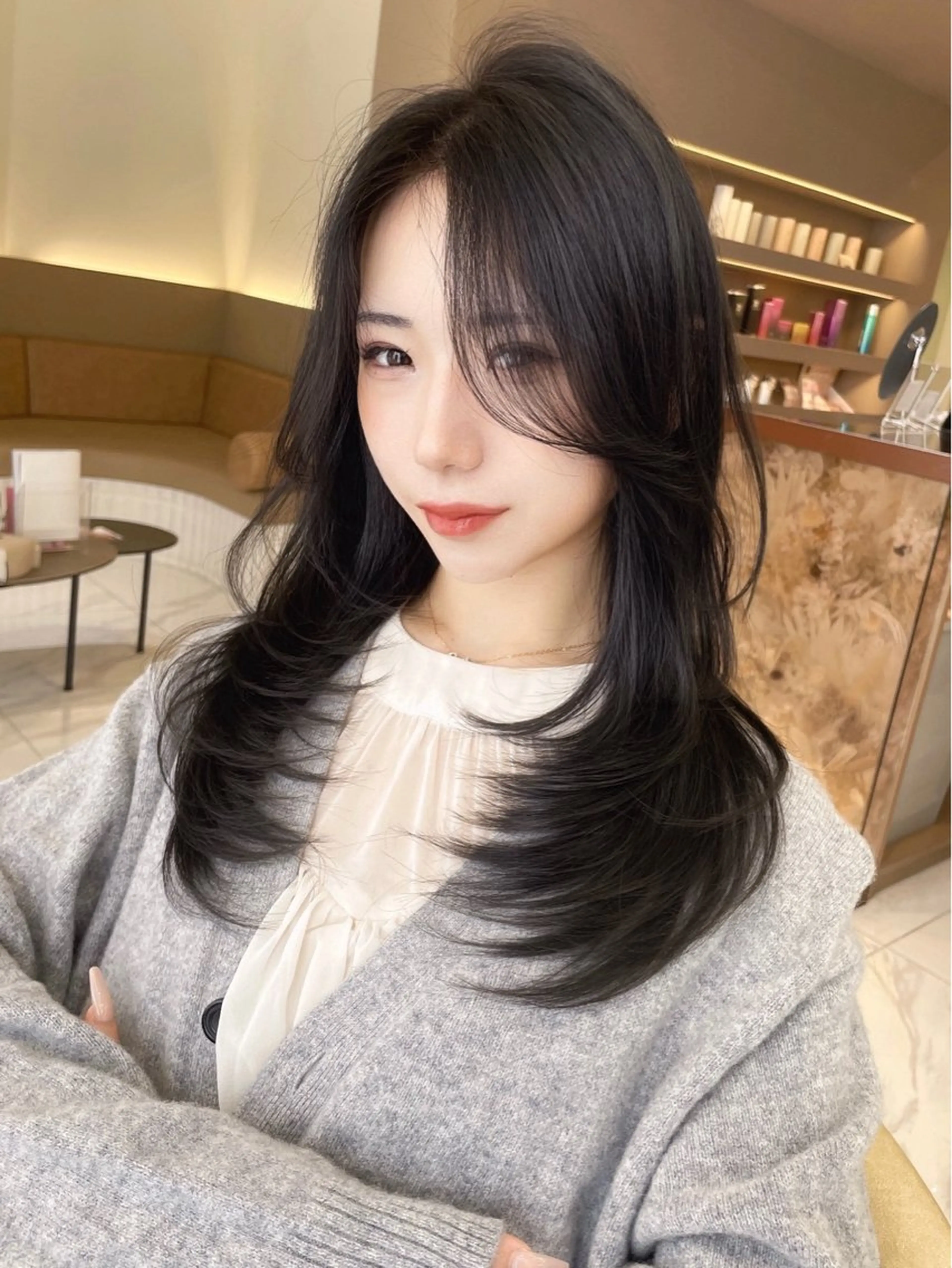 カット ヘアカラー トリートメント Lond jeloudのヘアスタイル