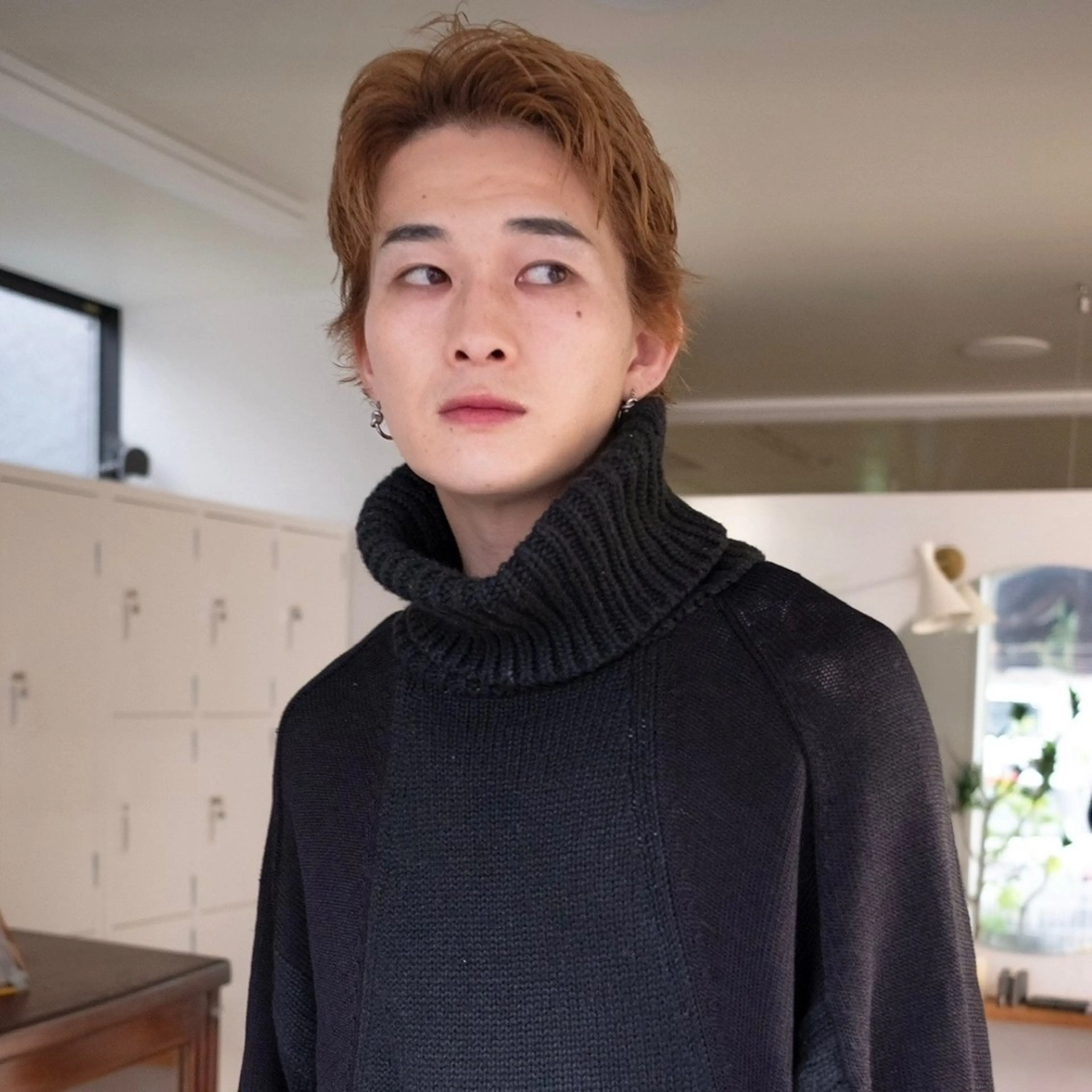 メンズ メンズハイトーン/栄 /イトウタケルのヘアスタイル