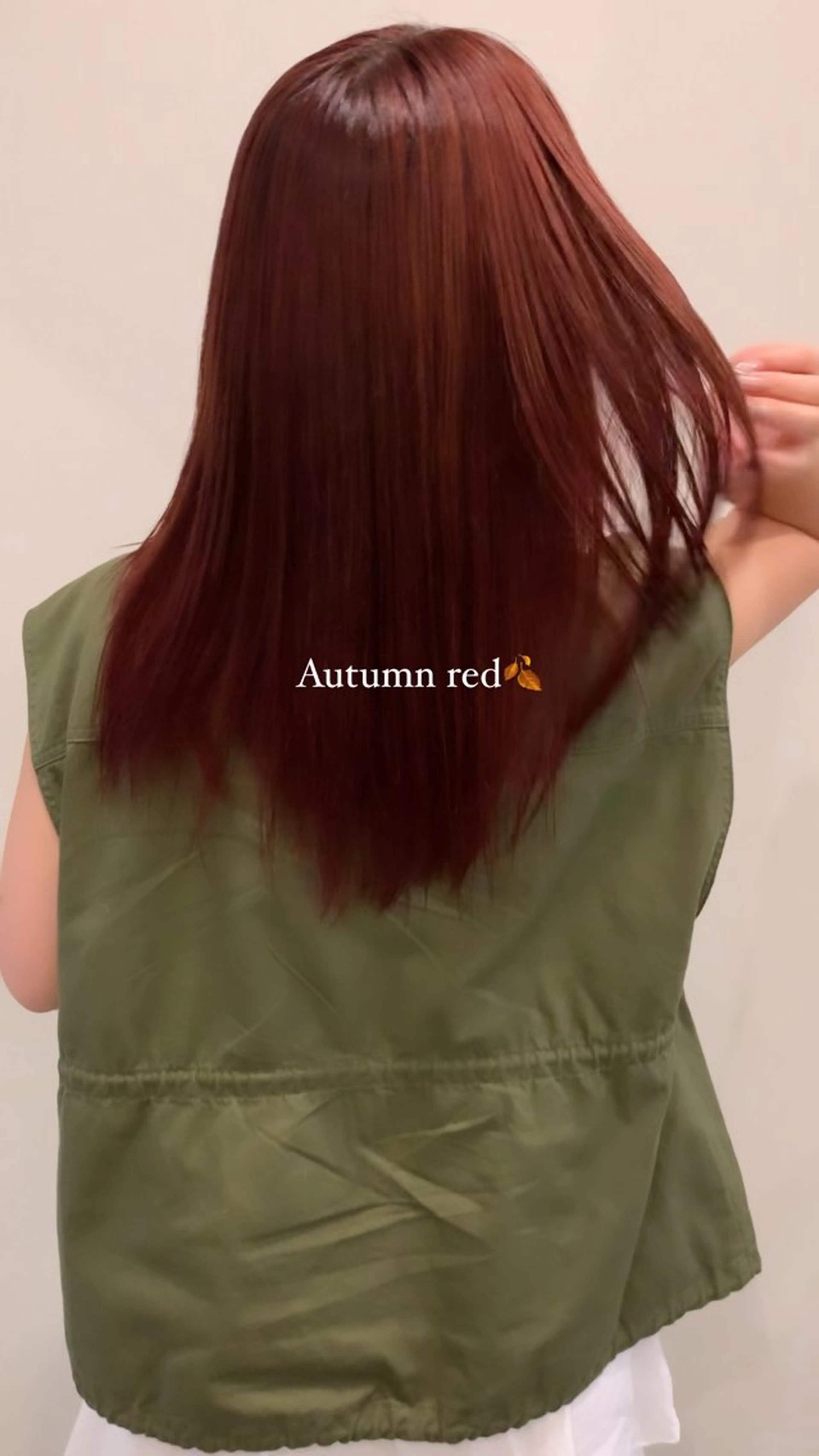 セミロング カラー ブリーチ レッドカラー ヘアカラー 落合希 Olivebeigeのヘアスタイル