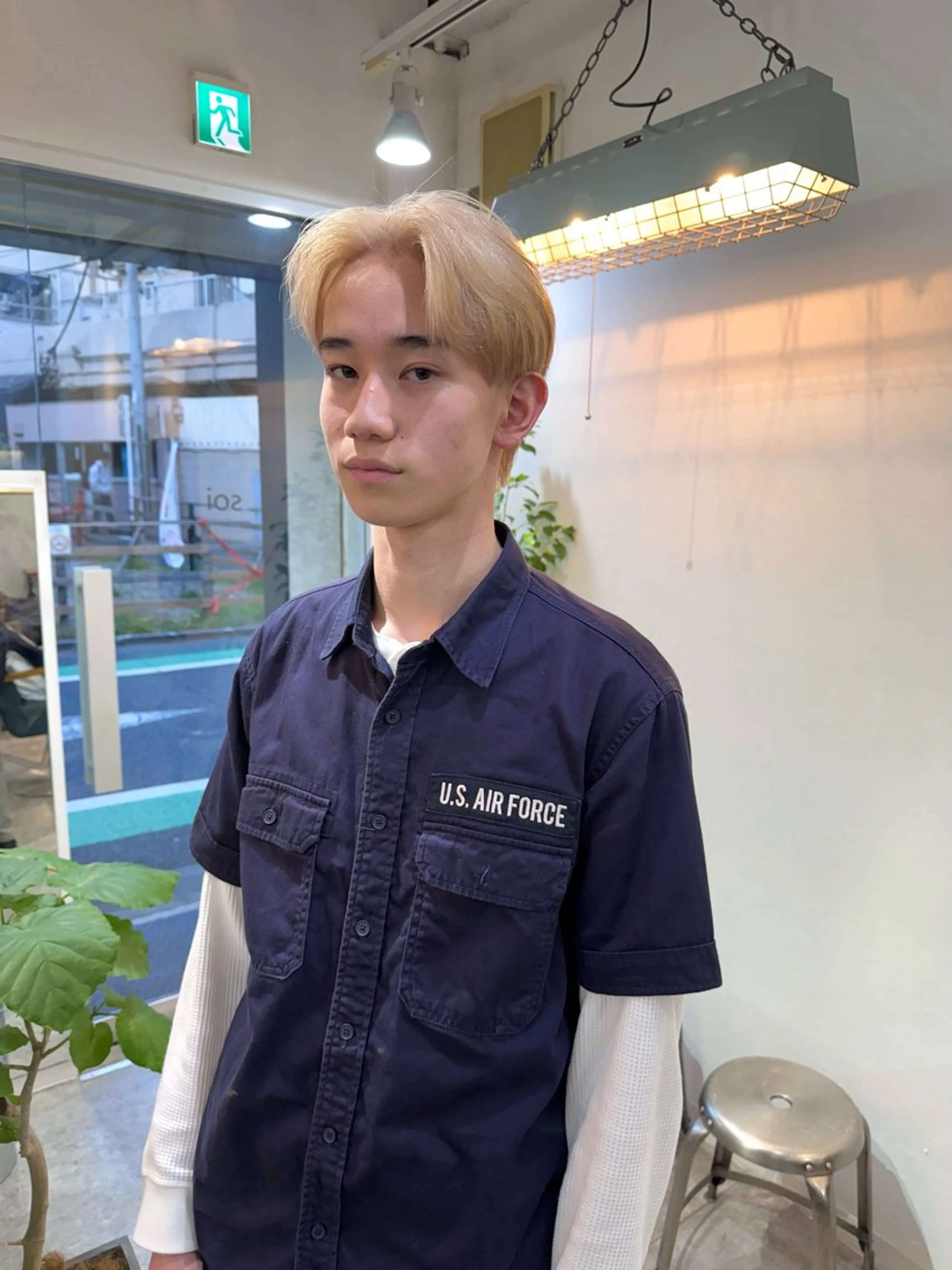 ショート カラー メンズ ベージュカラー ミルクティーベージュ カット ヘアカラー トリートメント パーマ/透明感カラー /ボブ/吉田一生のヘアスタイル