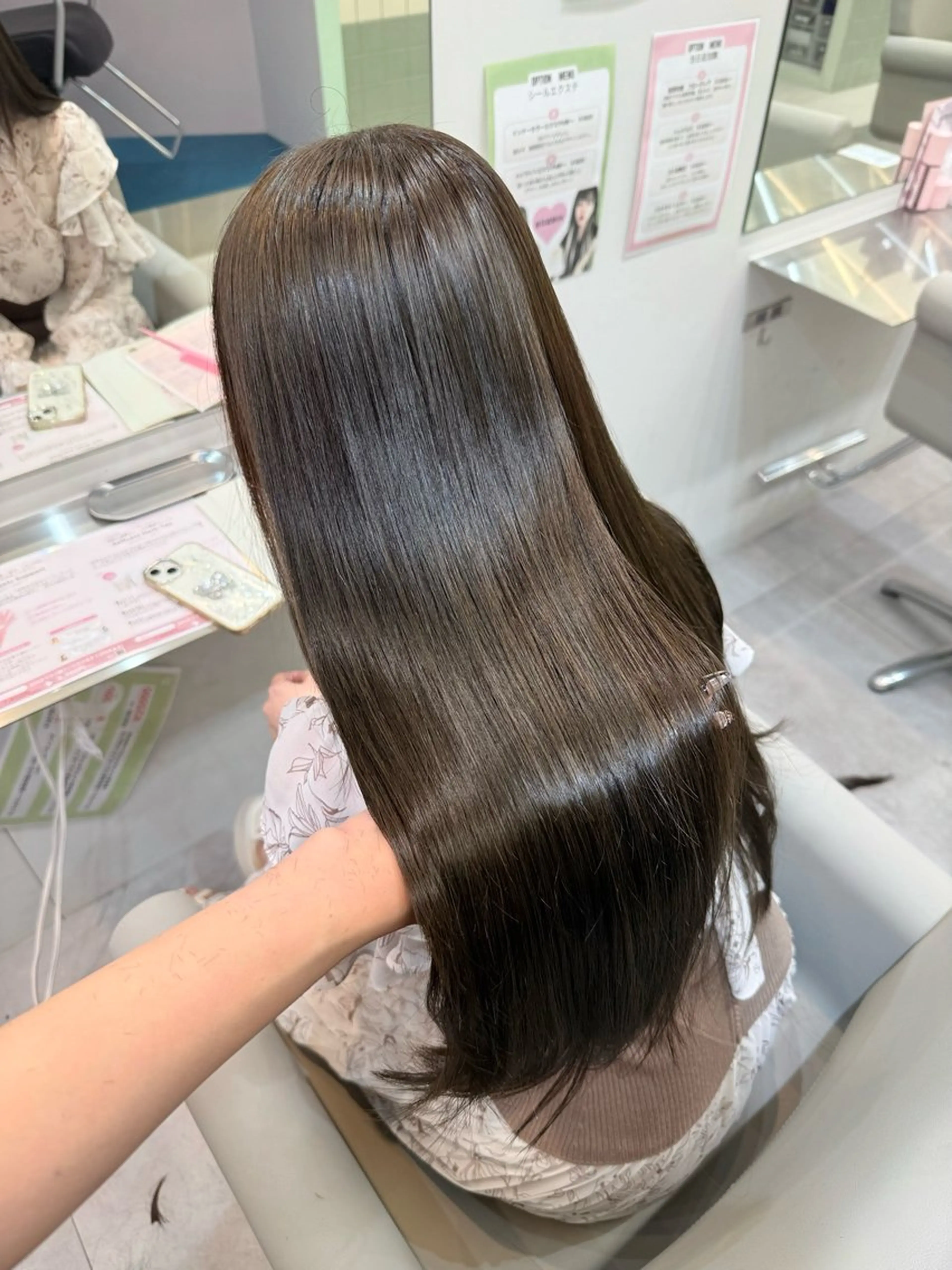 ロング カラー YUZUKI艶カラー /似合わせ小顔カットのヘアスタイル