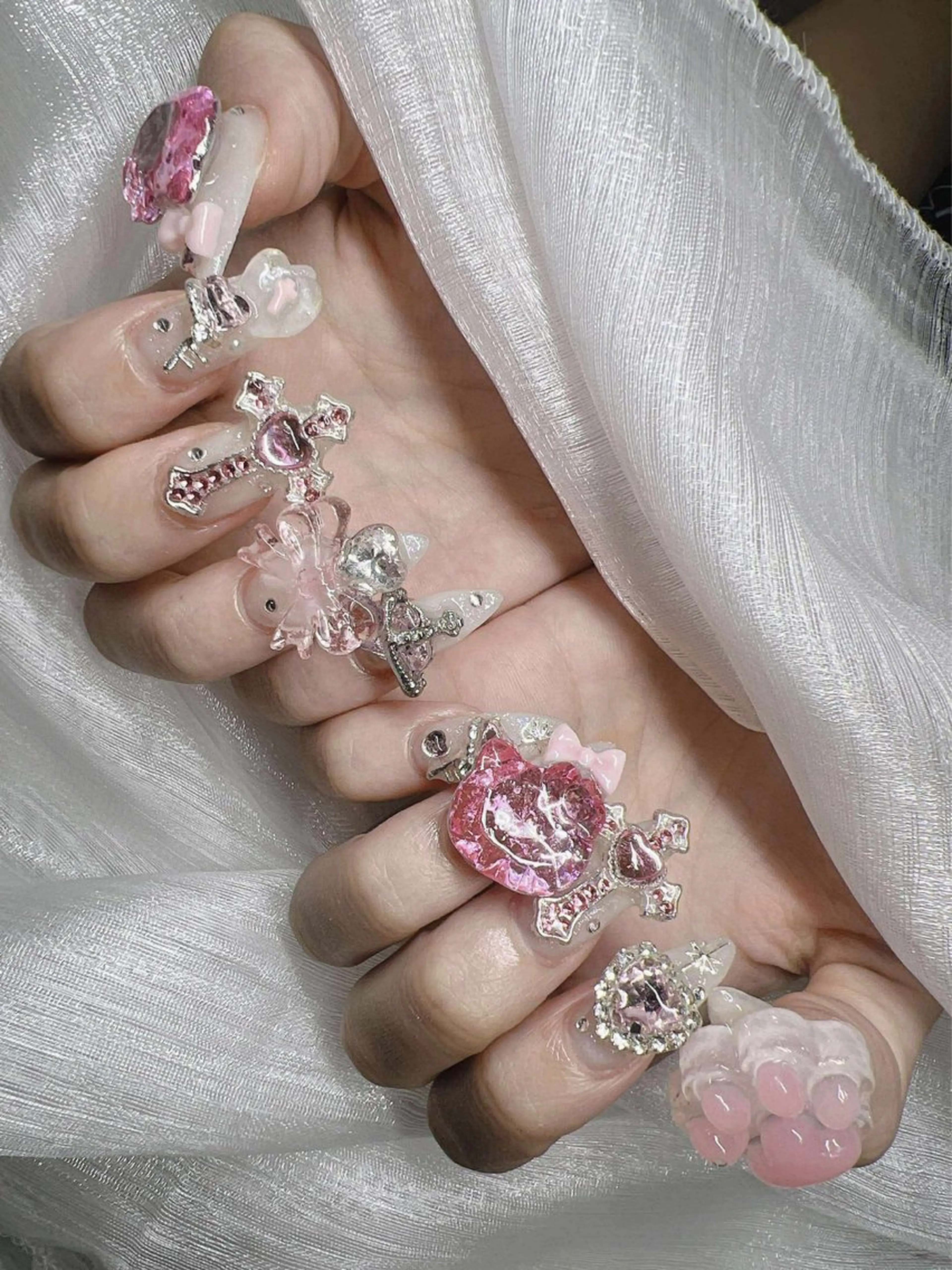 ネイル ハンドネイル Lee Nailsのネイルデザイン