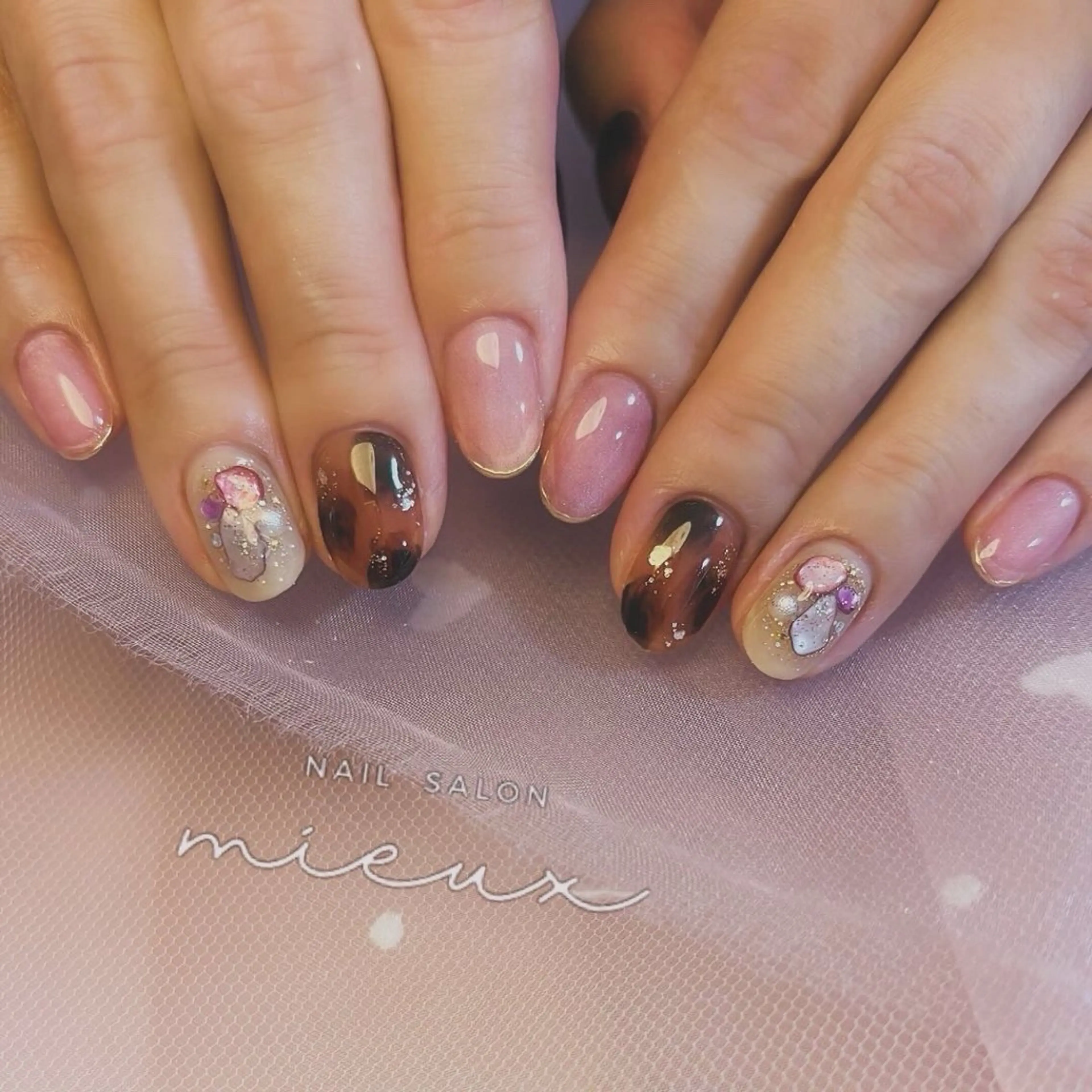 ネイル ハンドネイル nailsalon mieuxのネイルデザイン