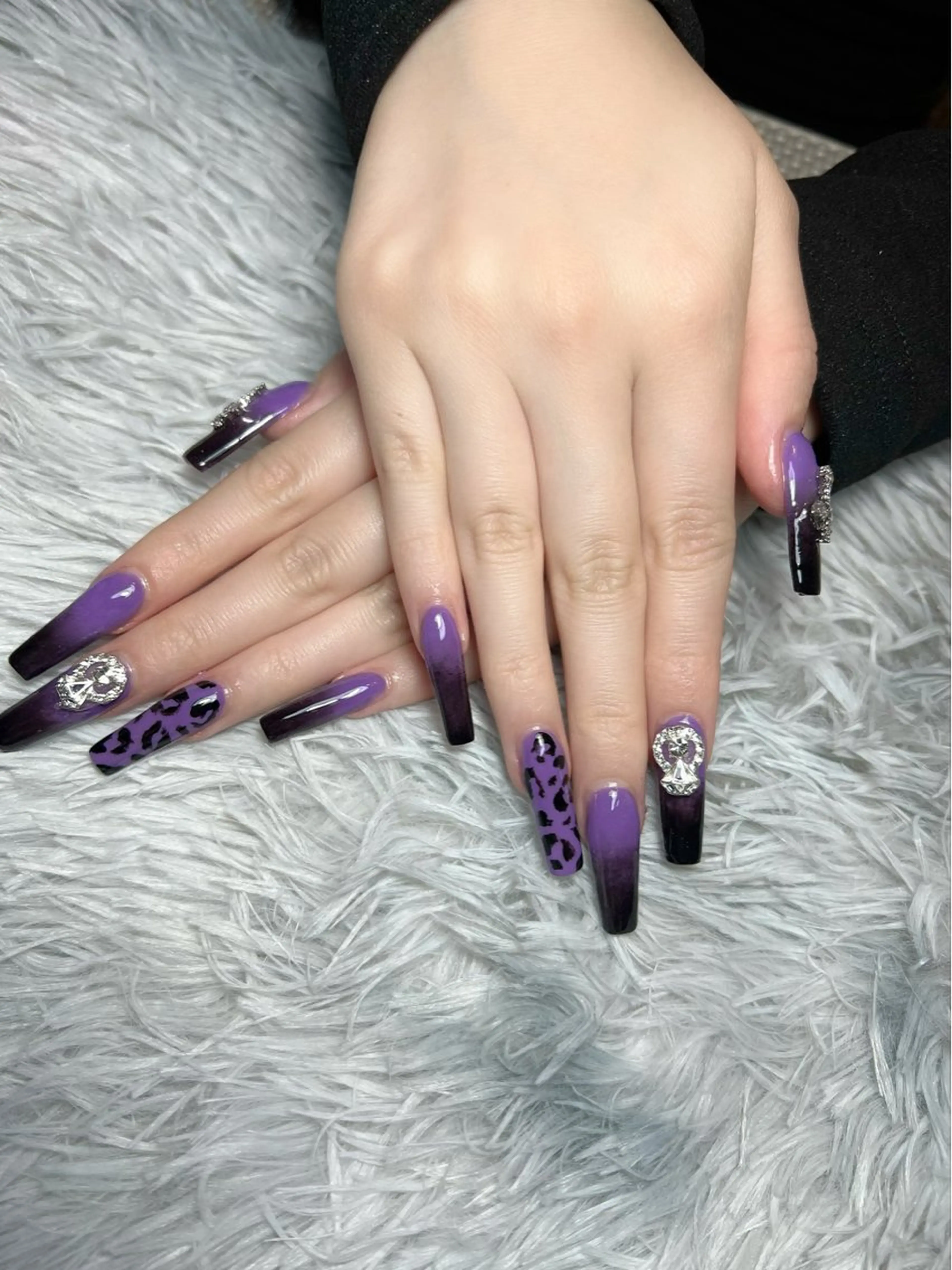 ネイル ロングネイル スカルプネイル ハンドネイル シェヌネイル JURAのネイルデザイン