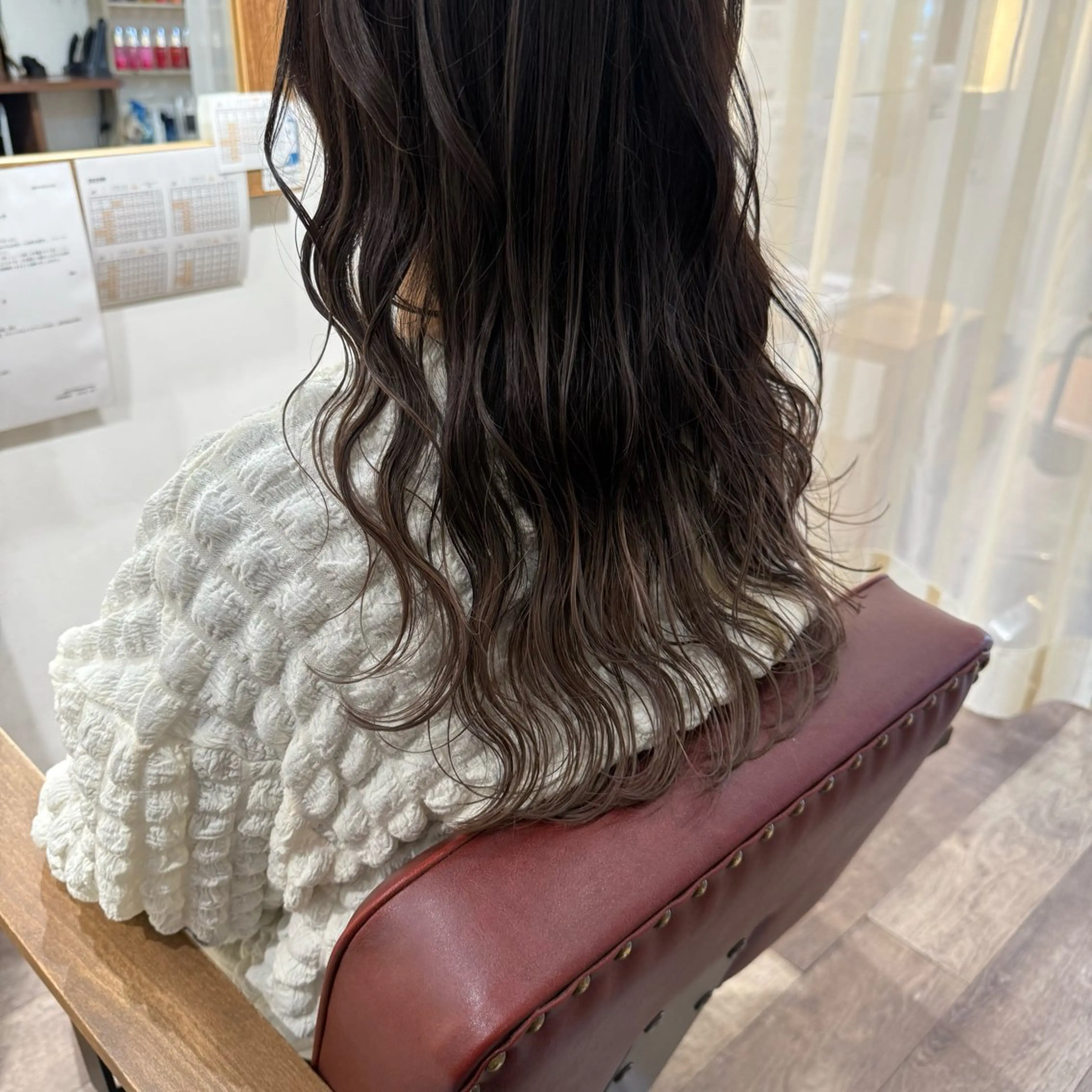 セミロング 白築 怜実のヘアスタイル