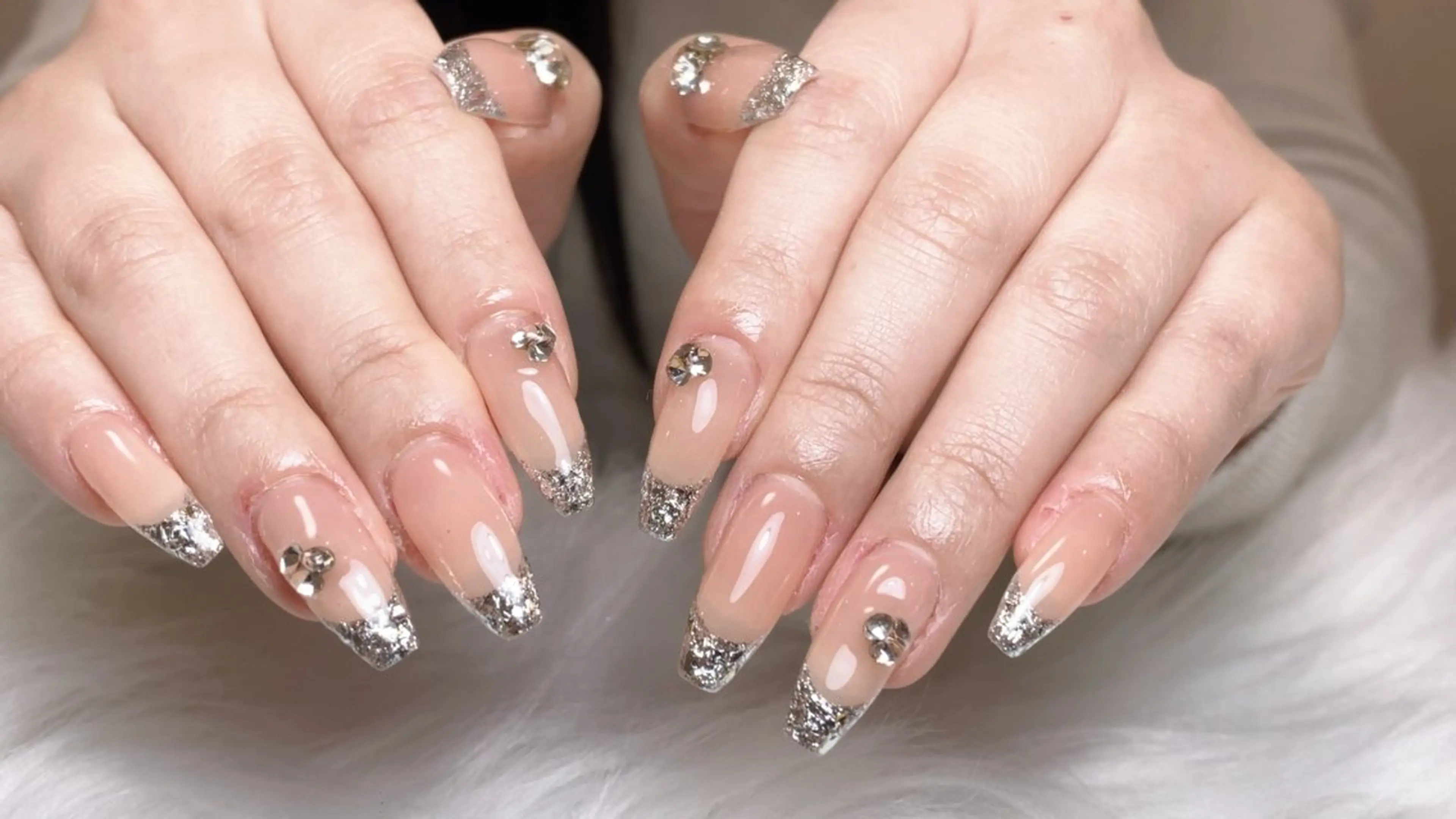 ネイル オーロラネイル フラッシュネイル フラワーネイル ホログラムネイル マグネットネイル ハンドネイル Rei _Nail 新宿のネイルデザイン