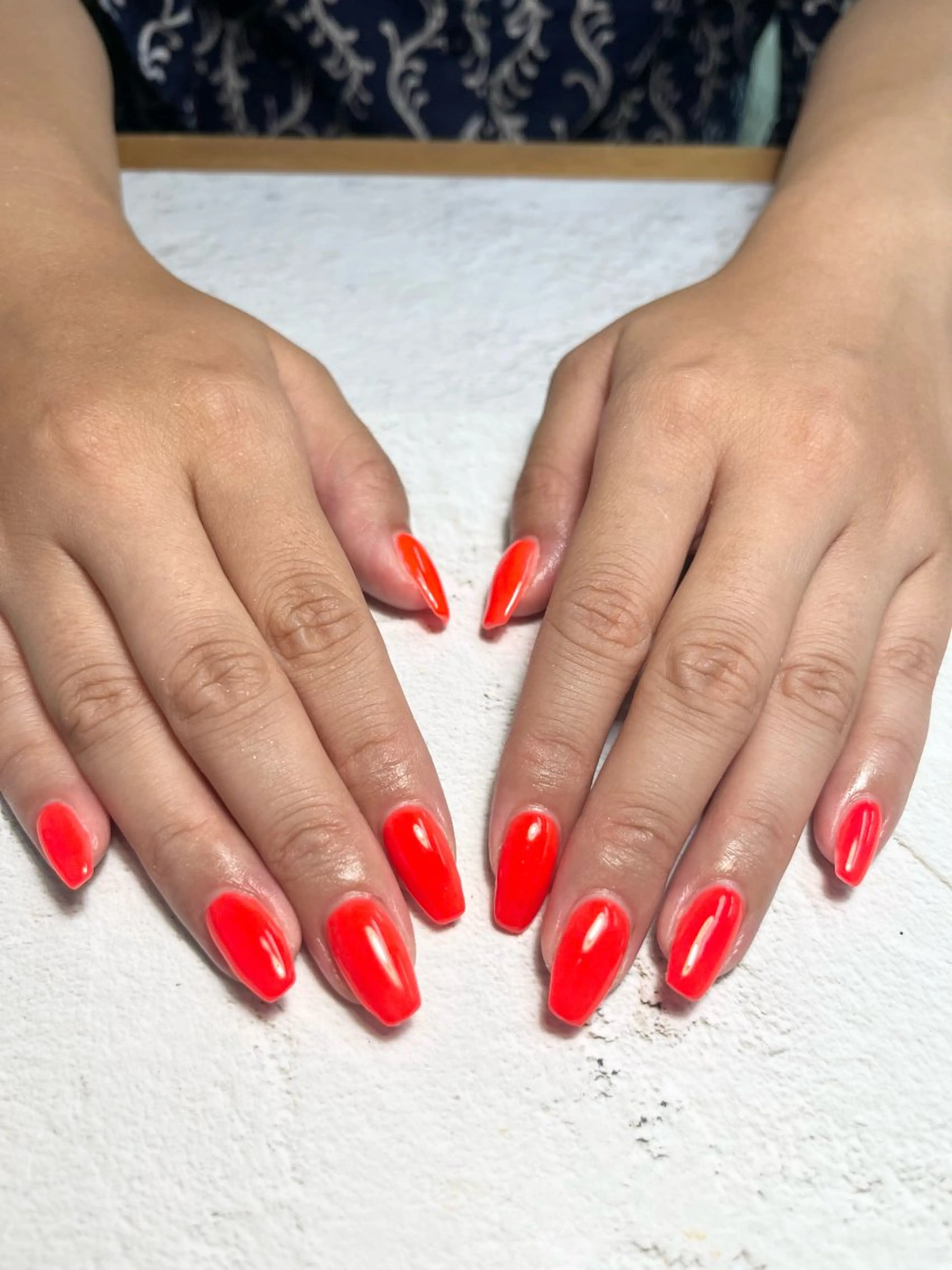 ネイル ワンカラーネイル オレンジ ハンドネイル 🩵atelier- 01 優奈🩵のネイルデザイン