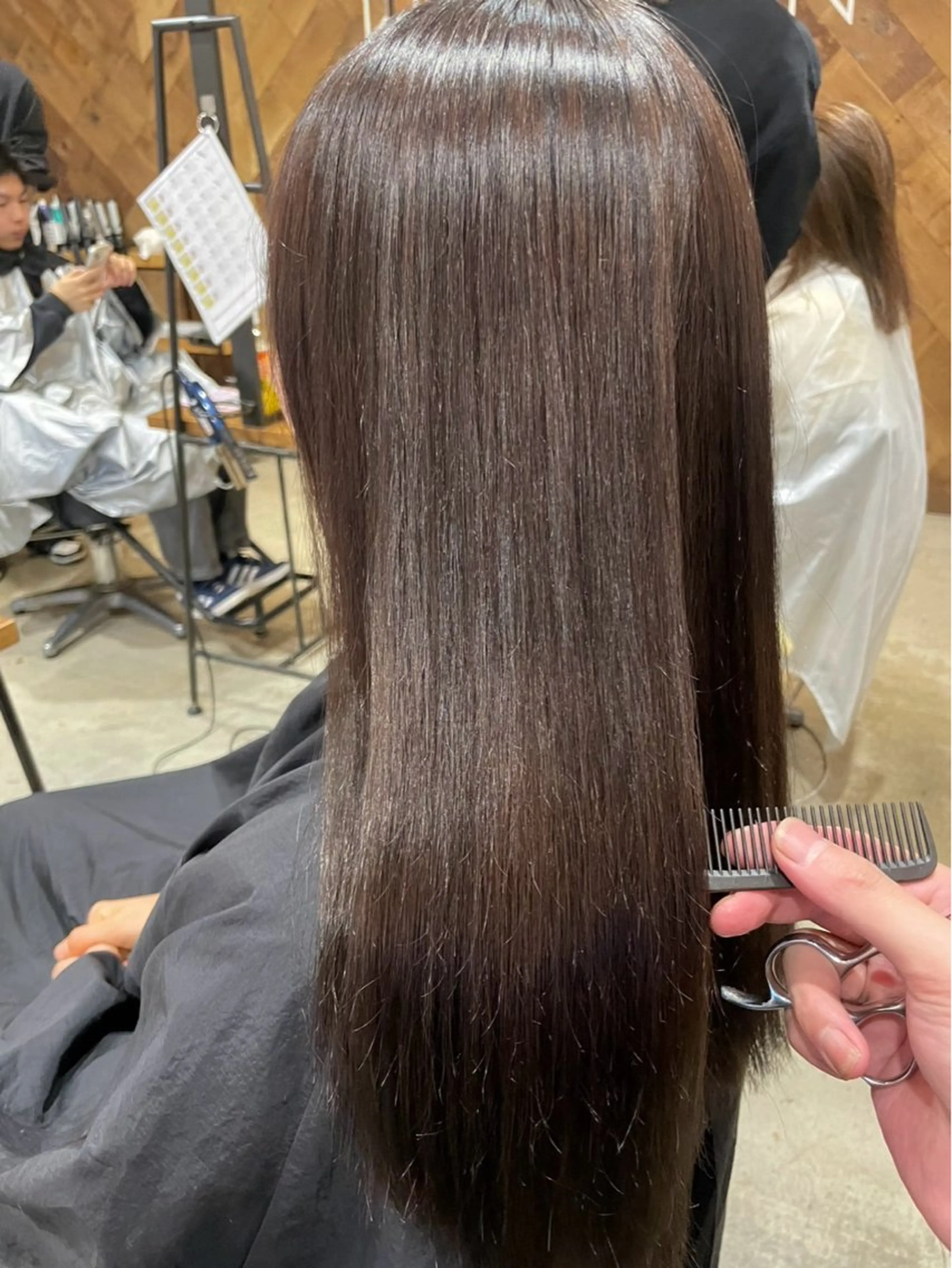 ロング カット ヘアカラー 伊藤 菜奈子のヘアスタイル