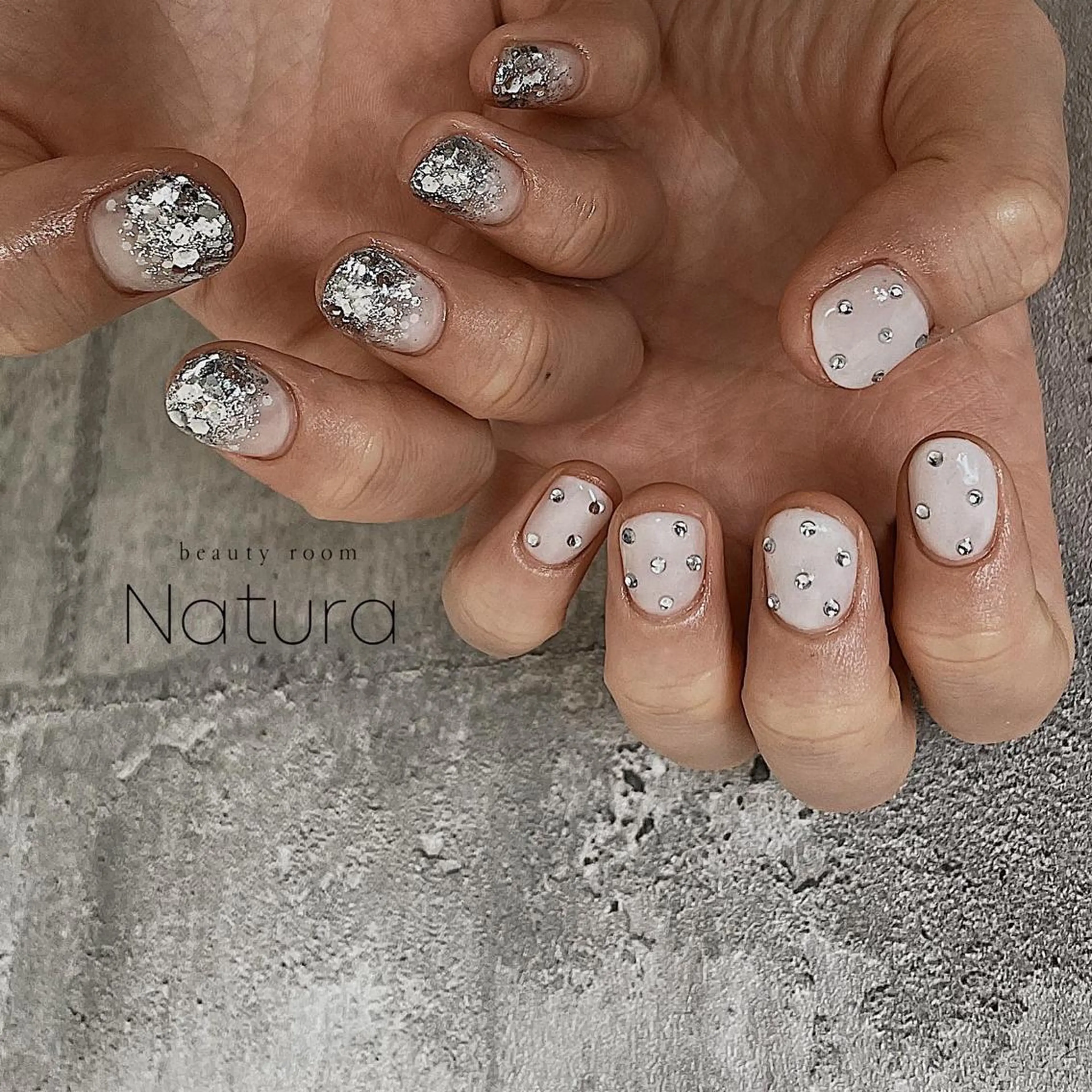 ネイル マツエク・マツパ アイブロウ ハンドネイル beautyroom Naturaのネイルデザイン