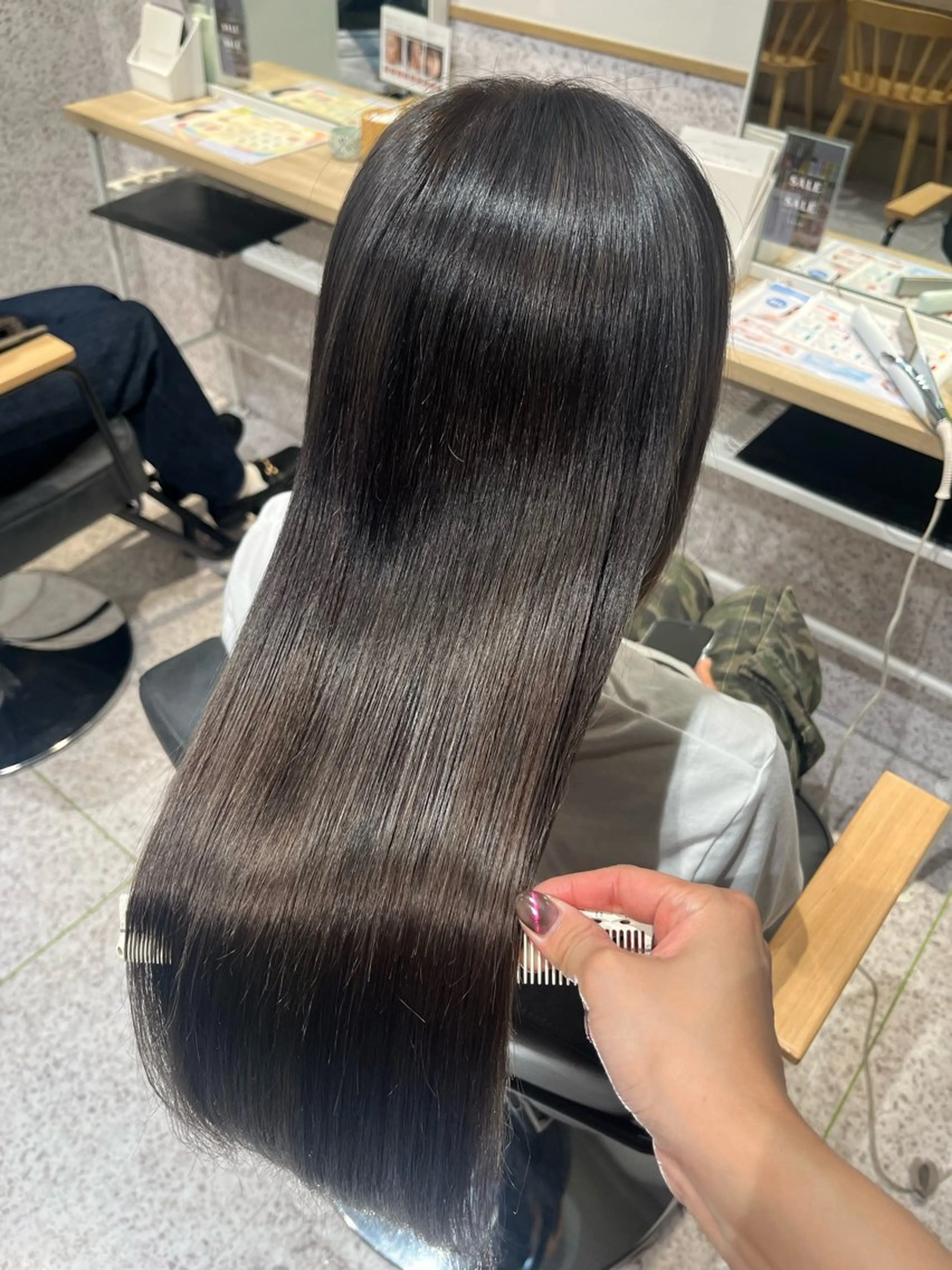 ロング カラー ダブルカラー イヤリングカラー ハイトーンカラー インナーカラー 顔周りカット ヘアカラー トリートメント 髪質改善&艶カラー/ ほんだあみ (♡)のヘアスタイル