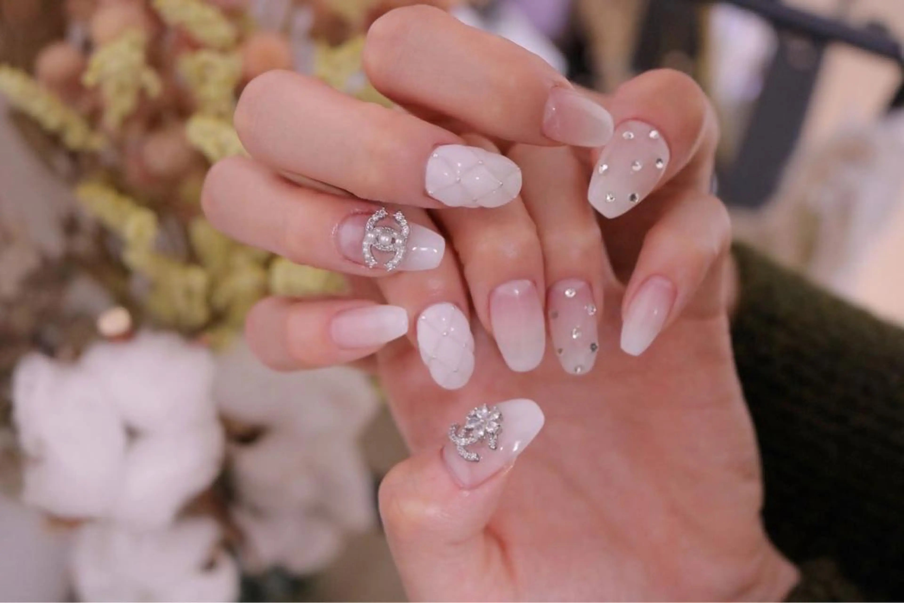 ネイル ハンドネイル MH Nailのネイルデザイン
