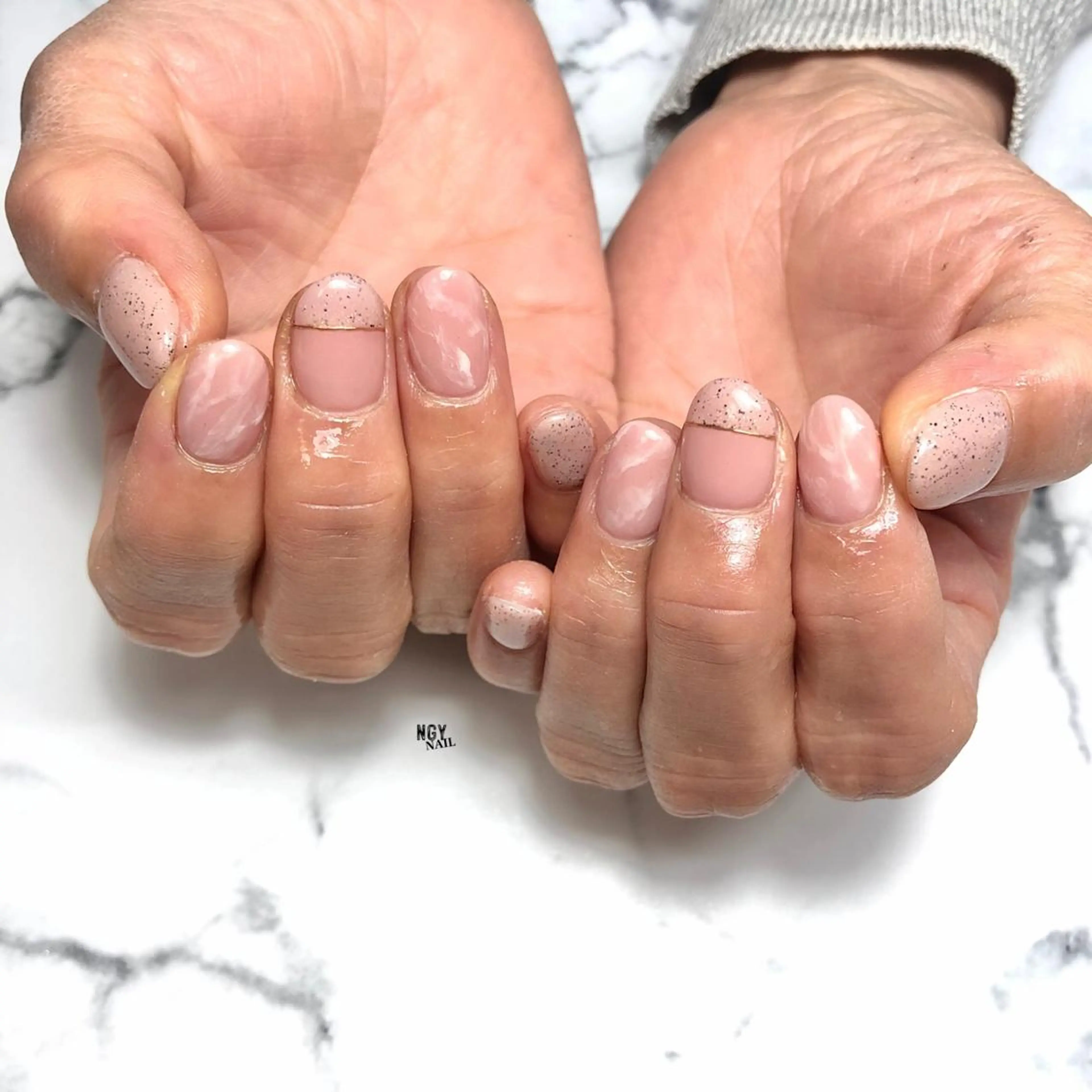 ネイル ジェルネイル ガーリー 大理石ネイル(マーブル) ミラーネイル ニュアンスネイル NAIL NOWのネイルデザイン