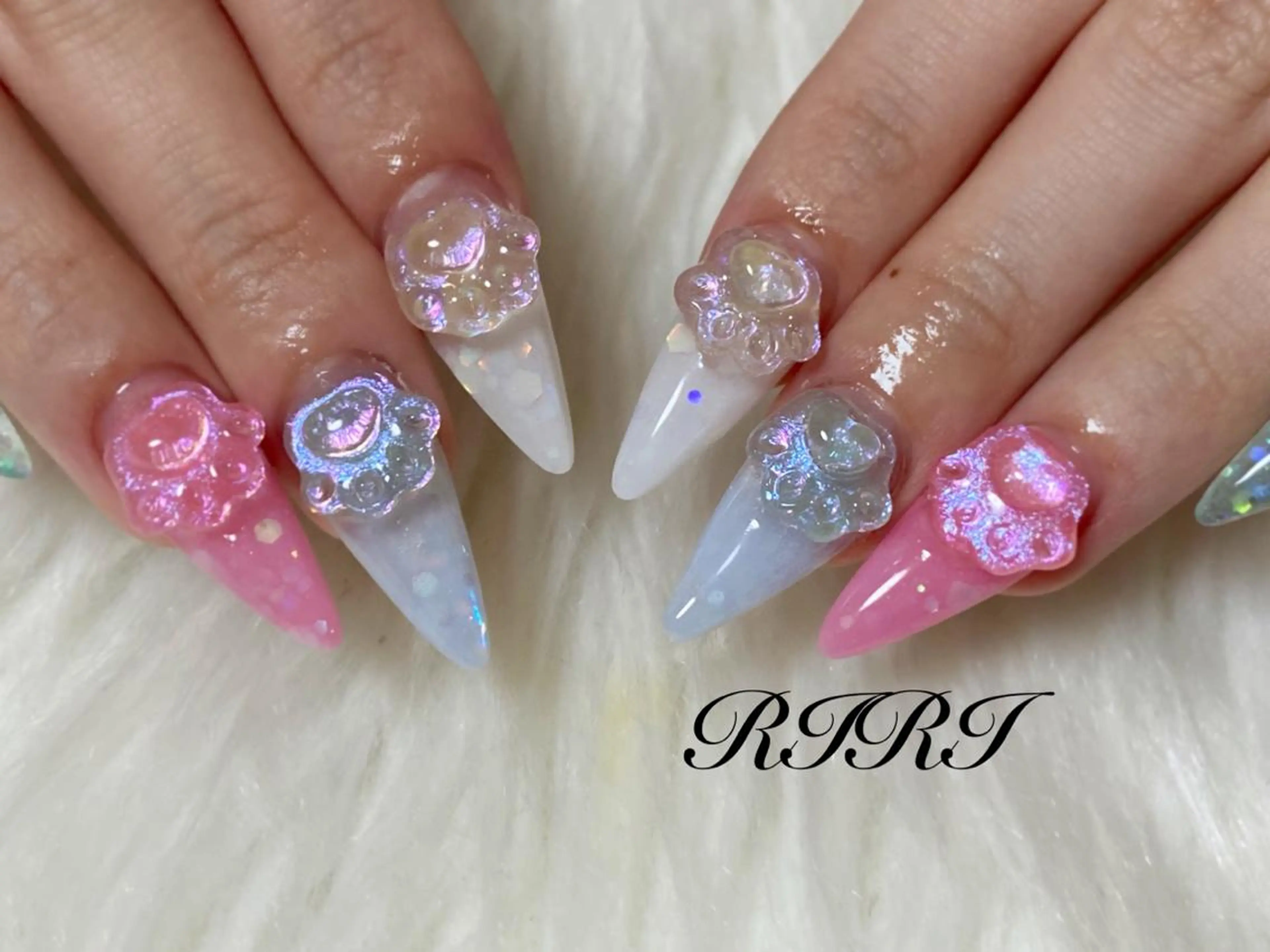 ネイル 持ち込み ハンドネイル riri オーナーのネイルデザイン