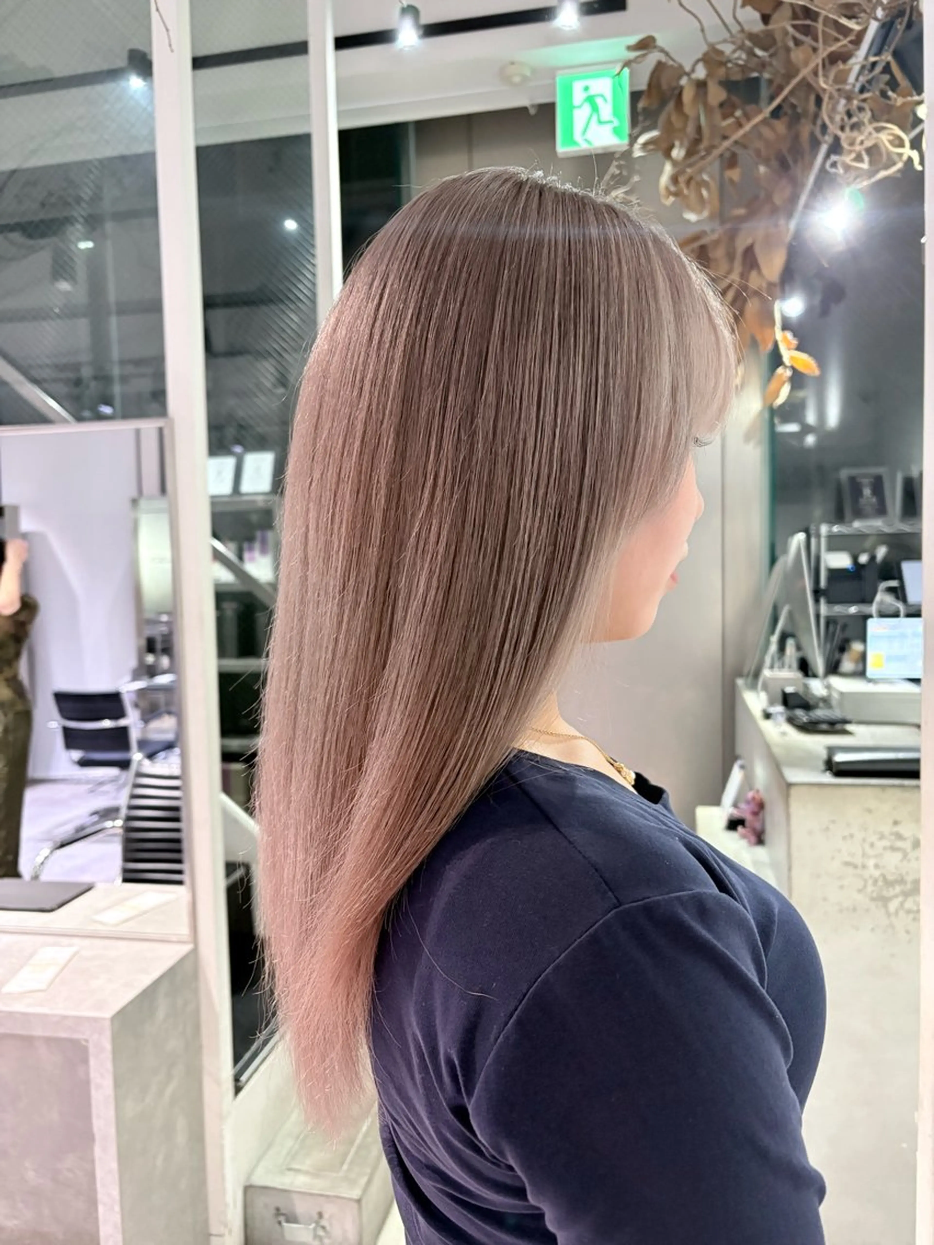 ロング ヘアカラー 【CHERIE】天神 大名サロン💫りんのヘアスタイル