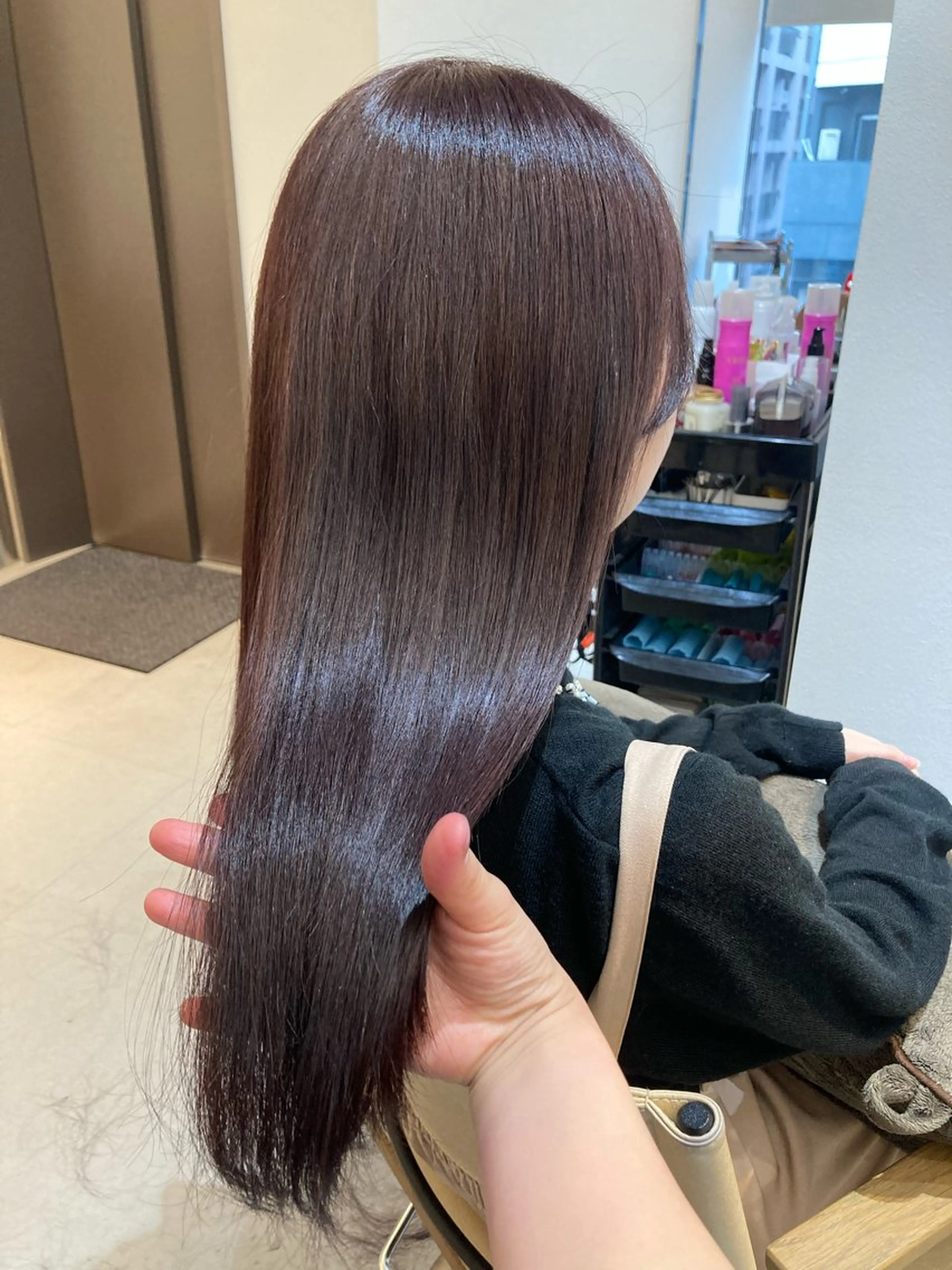 セミロング カット ヘアカラー トリートメント ✨色持ちの良い艶 カラー✨蟹江真世のヘアスタイル