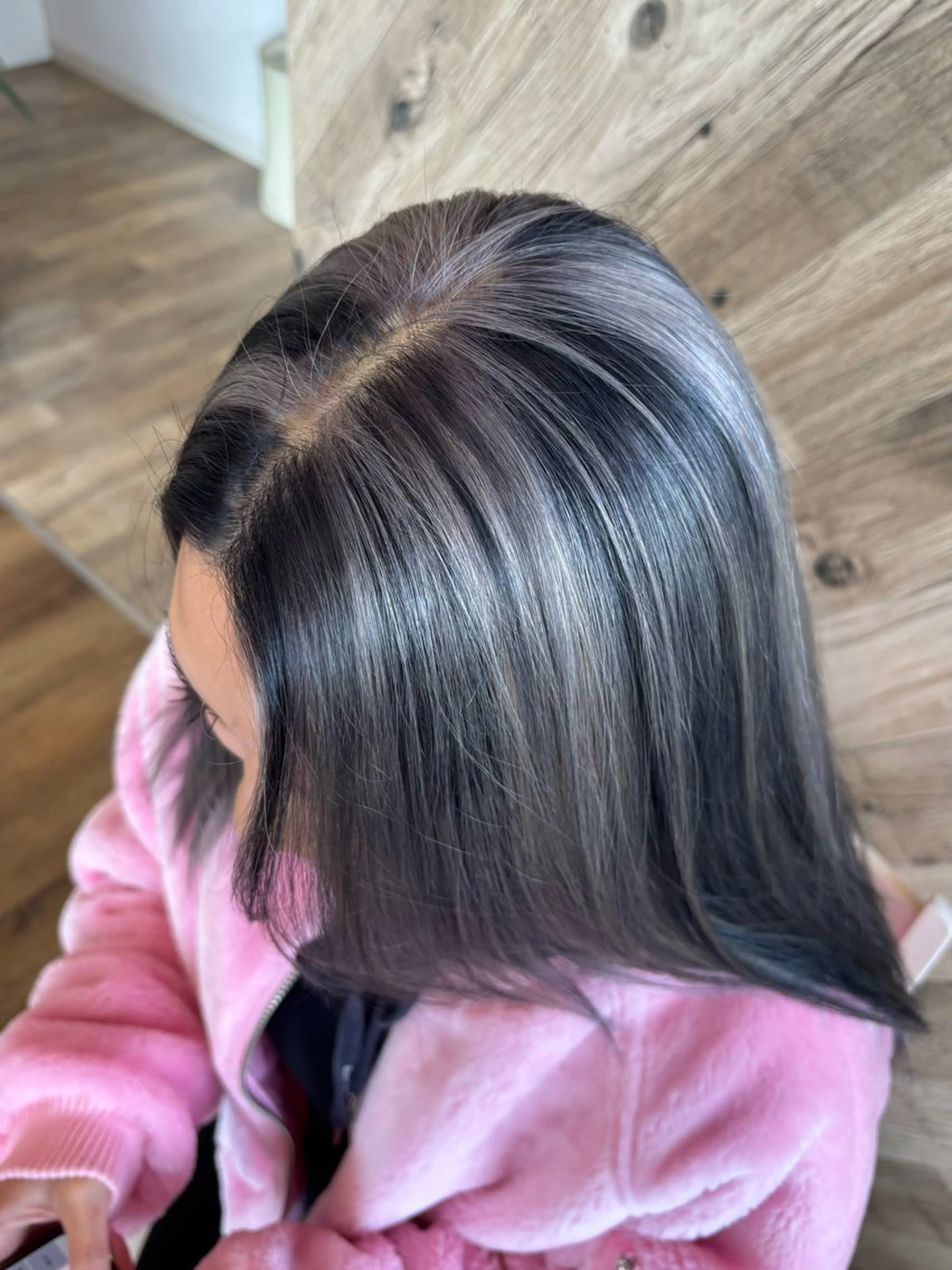 カラー なつ / ハイライト / 髪質改善カラーのヘアスタイル