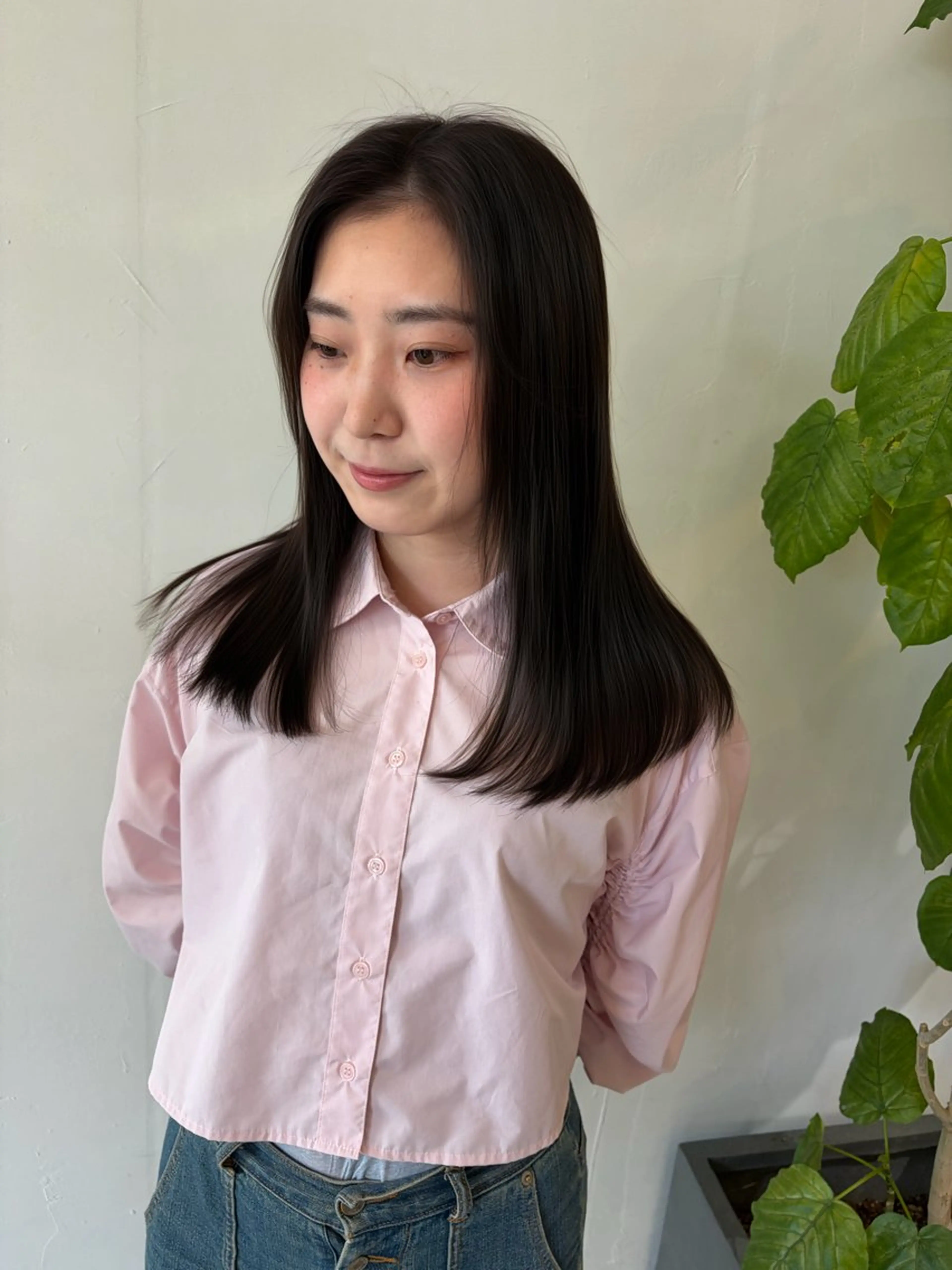 ロング カラー グレージュ 縮毛矯正 ヘアカラー 塩崎 聖奈のヘアスタイル