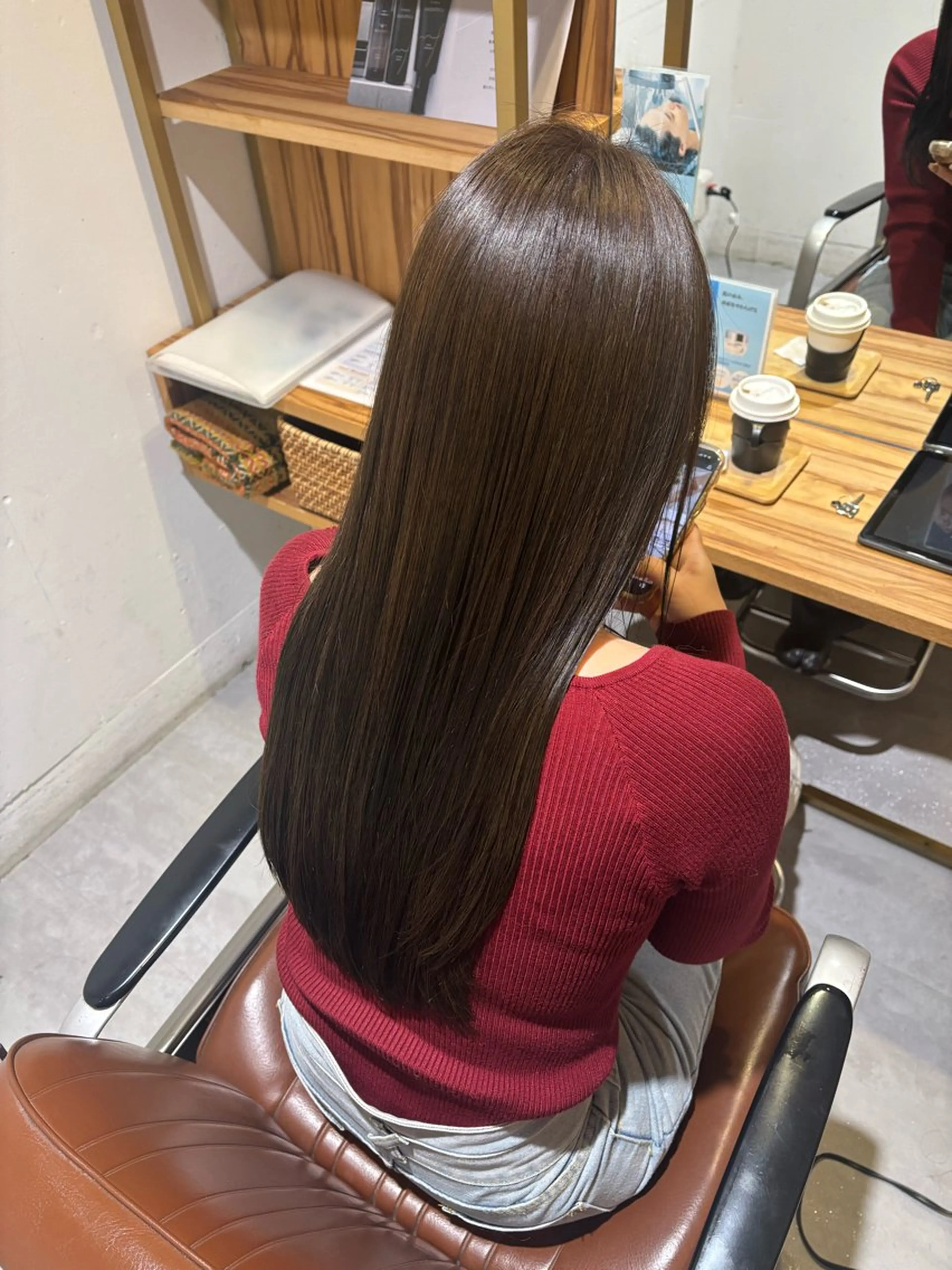 ロング カラー オリーブカラー 永山 日菜のヘアスタイル