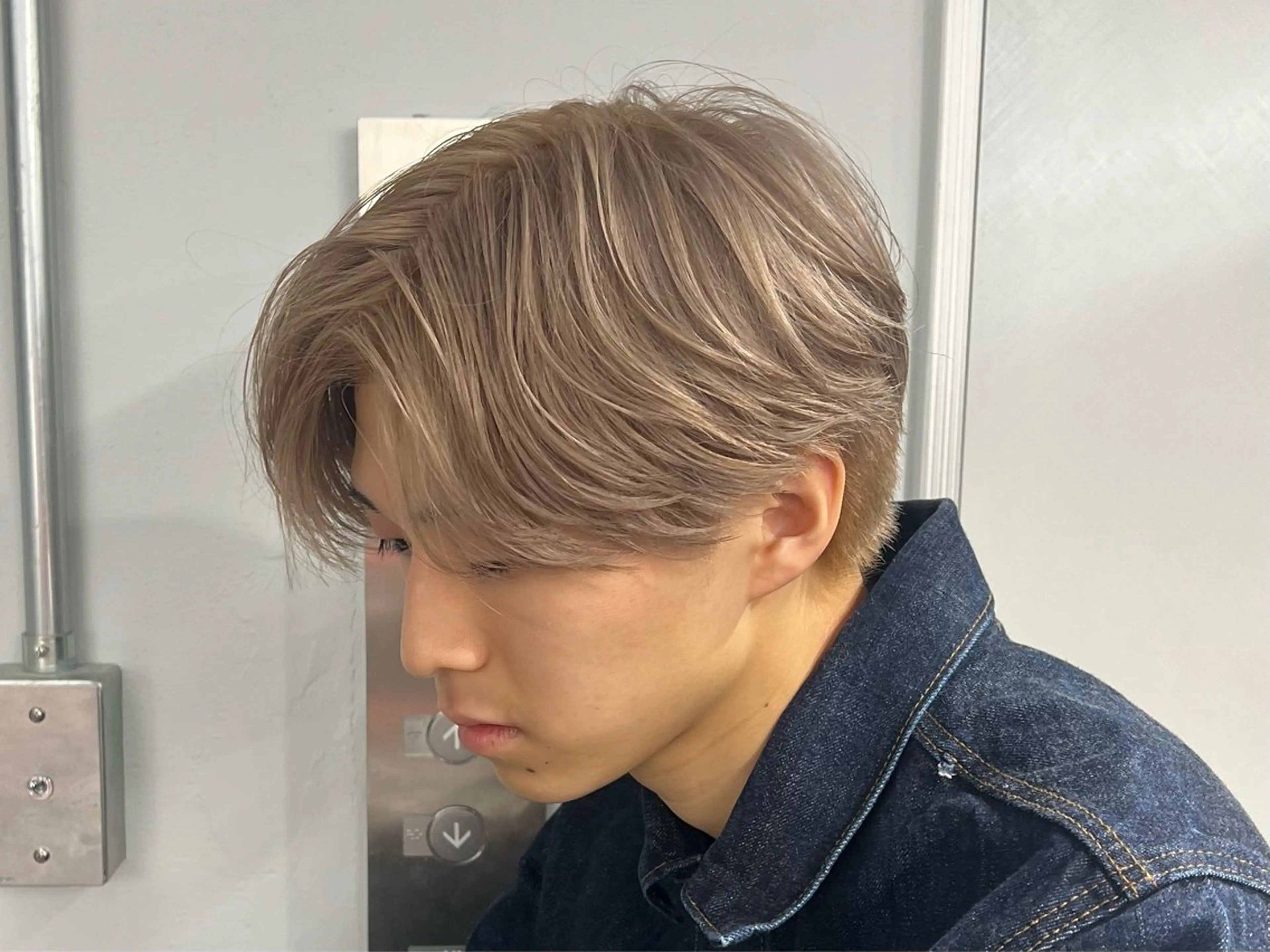 ショート カラー メンズ ヘアカラー 吉村 悠真のヘアスタイル