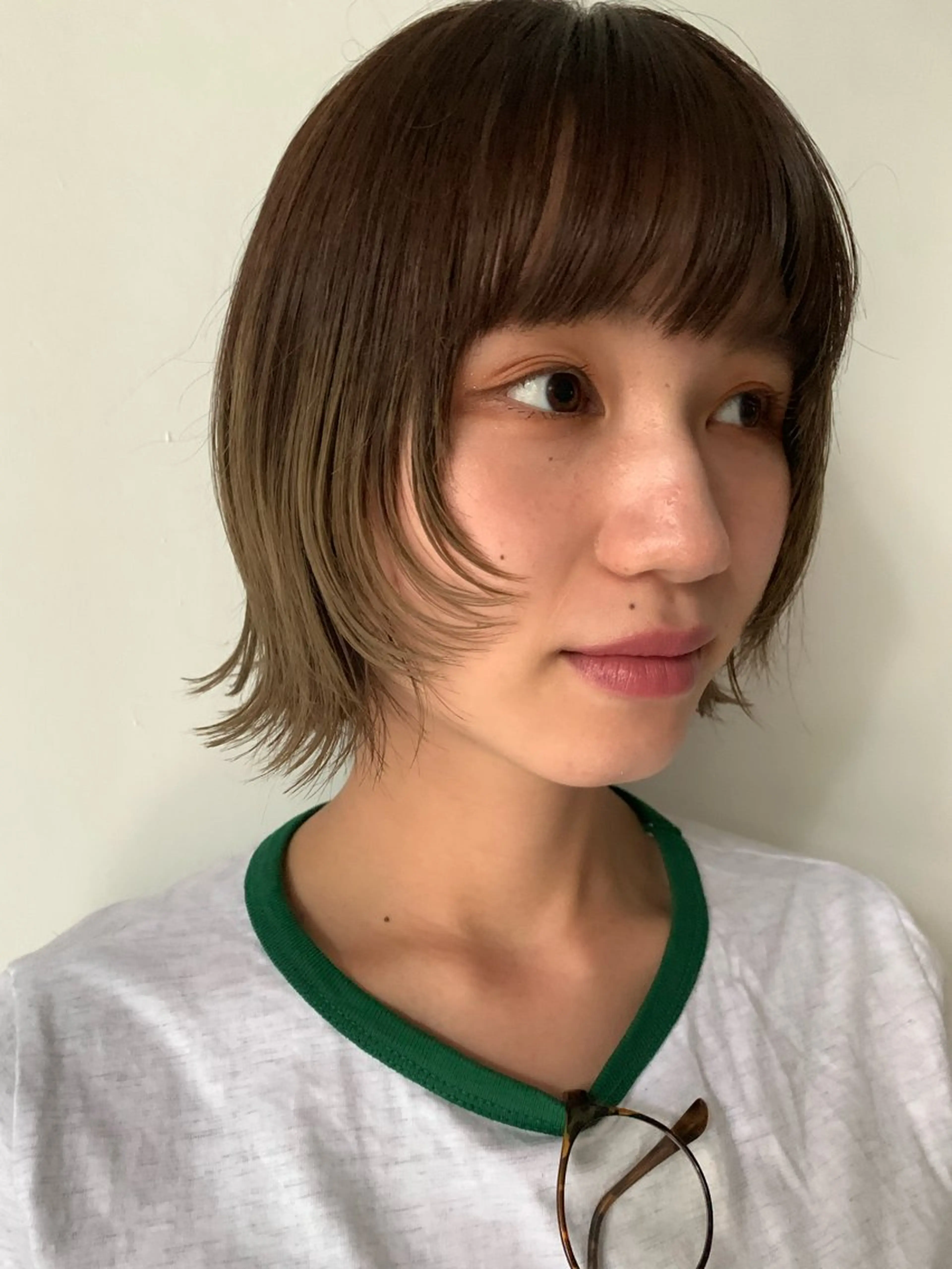 ショート 顔周りカット カット ブリーチなしWカラー /地毛風/小林凪沙のヘアスタイル
