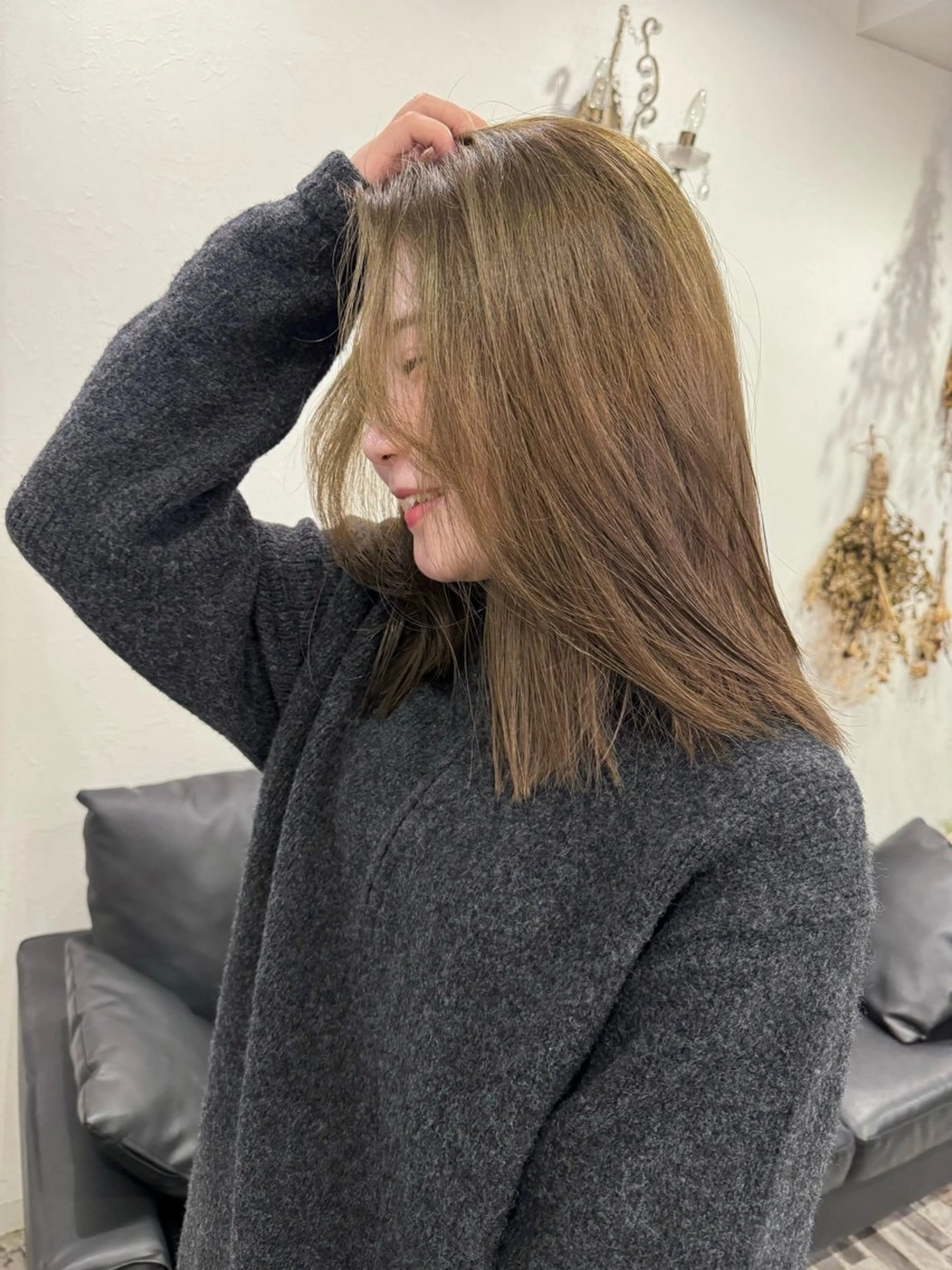 ミディアム カラー ベージュカラー ブリーチ ブリーチなしカラー オリーブベージュ ヘアカラー m ā l o.🌷 サカモトマイコのヘアスタイル