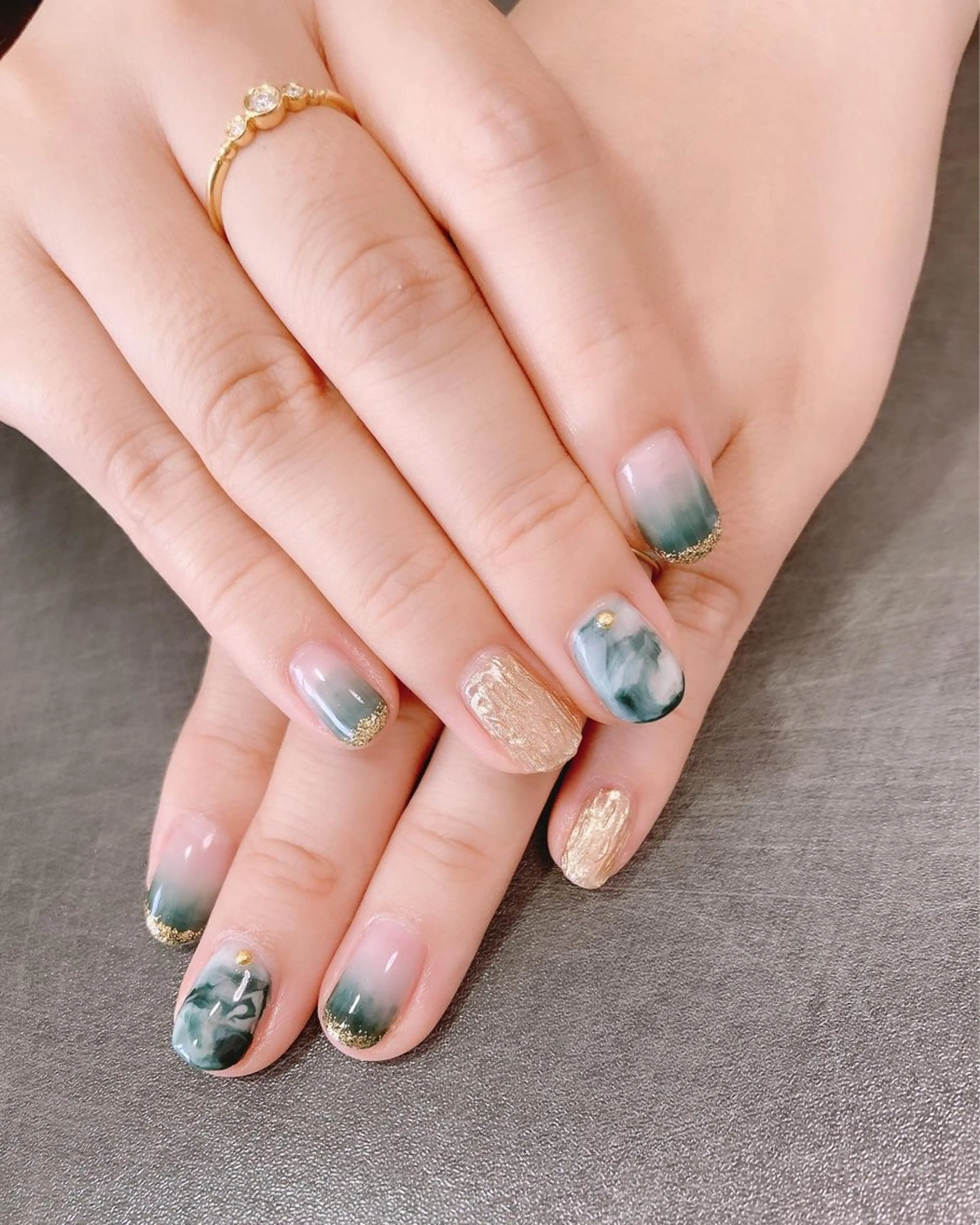 ネイル ニュアンスネイル ショートネイル Tree 〜saito〜のネイルデザイン